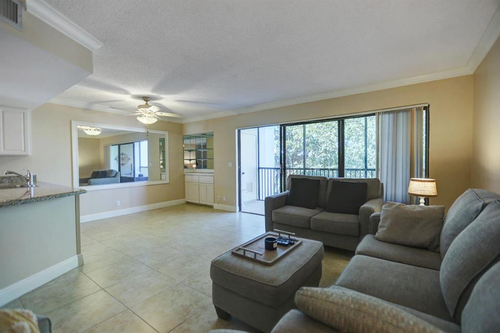 JUPITER OCEAN AND RACQUET CLUB - Residential