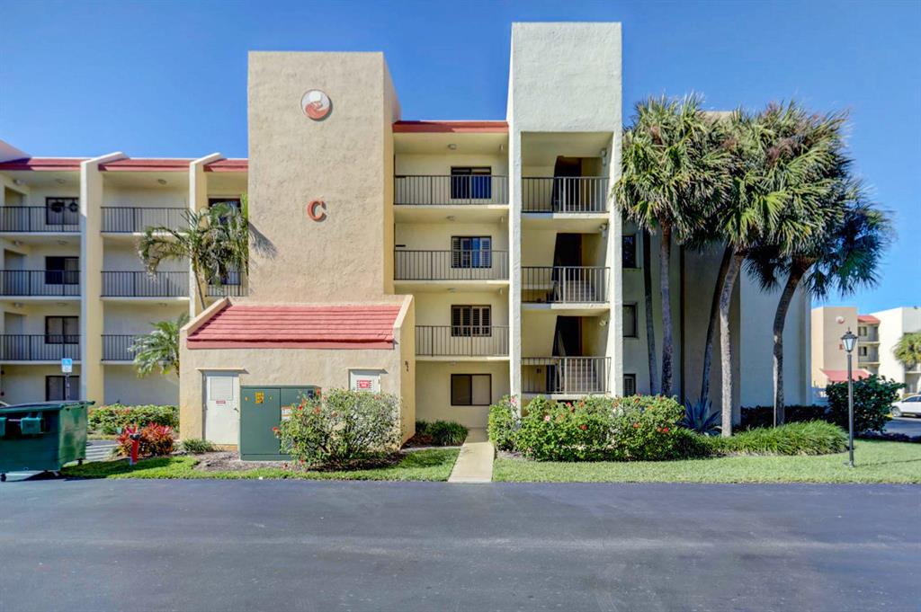 JUPITER OCEAN AND RACQUET CLUB - Residential