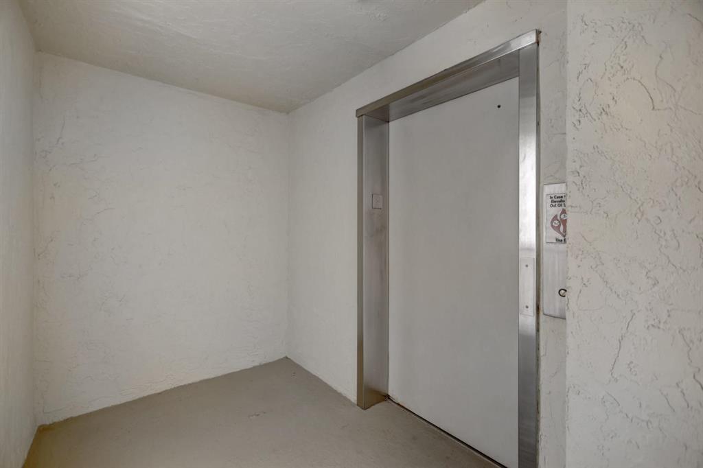 JUPITER OCEAN AND RACQUET CLUB - Residential