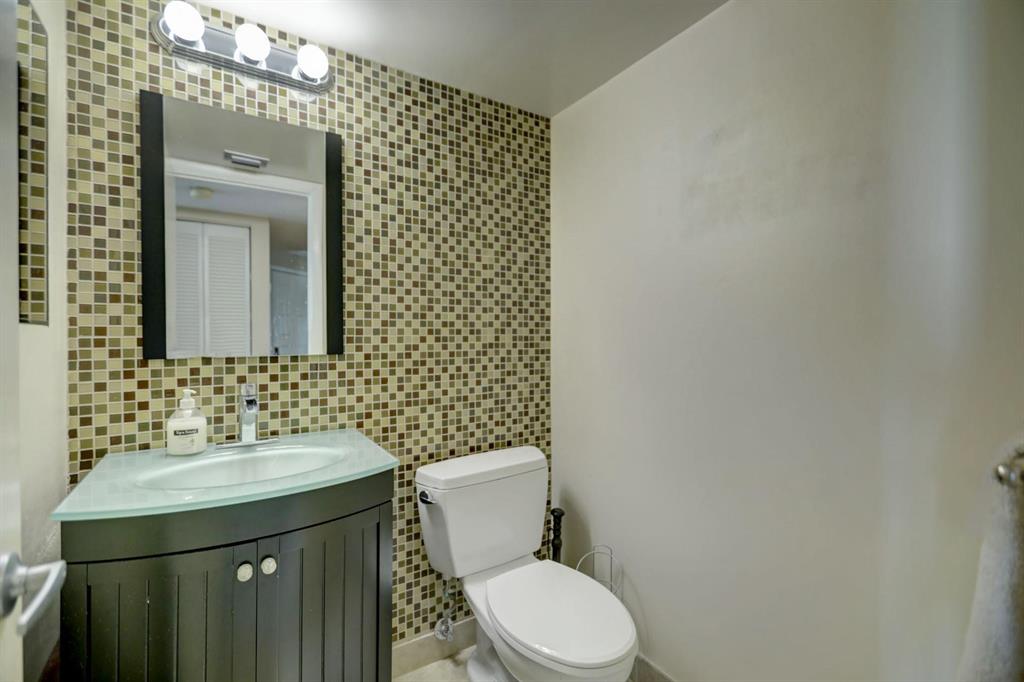 JUPITER OCEAN AND RACQUET CLUB - Residential