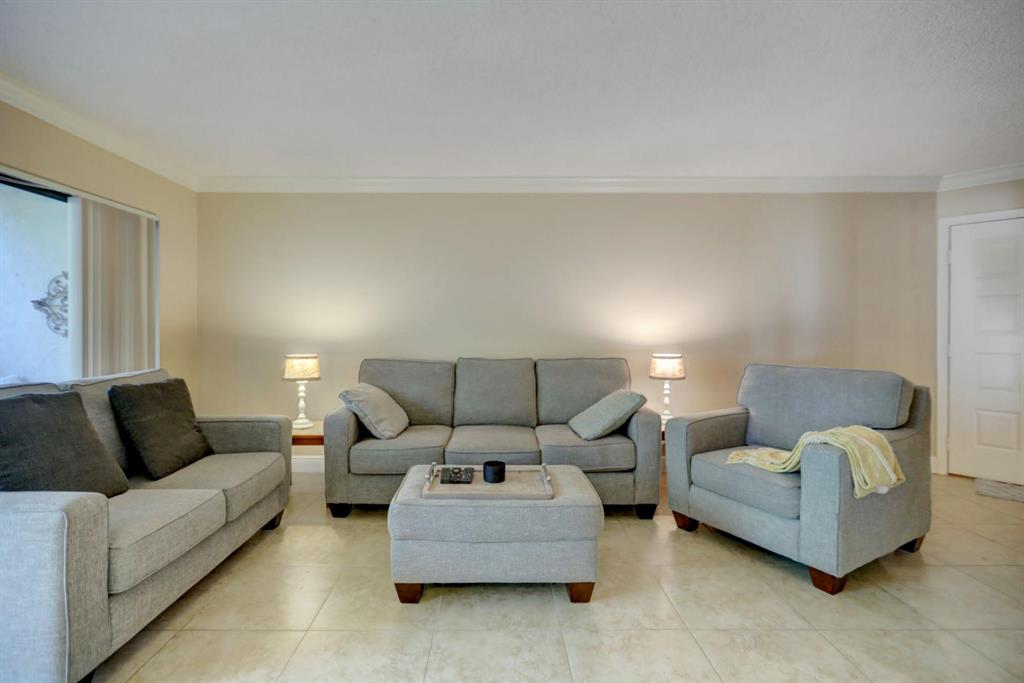 JUPITER OCEAN AND RACQUET CLUB - Residential