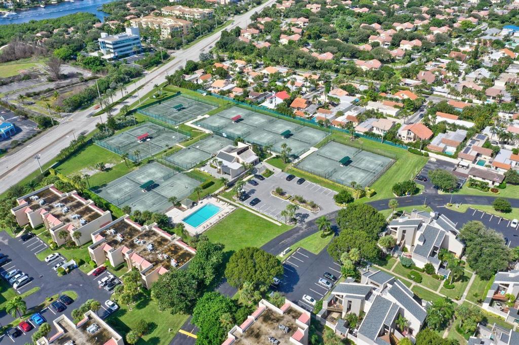 JUPITER OCEAN AND RACQUET CLUB - Residential