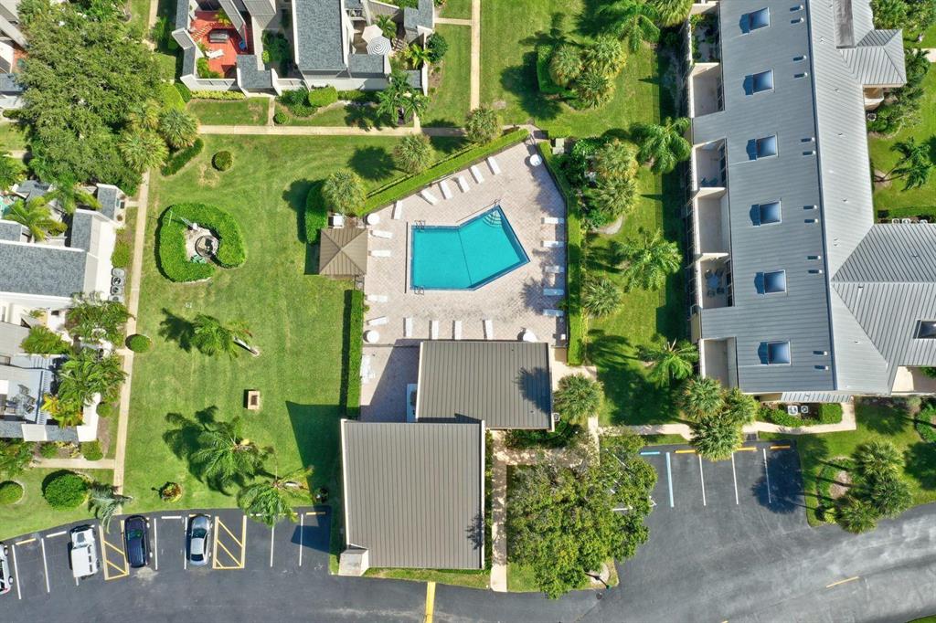 JUPITER OCEAN AND RACQUET CLUB - Residential