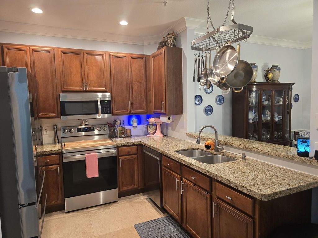 Photo of 110 Lighthouse Circle #I, Tequesta, FL 33469 (MLS # R11032947)