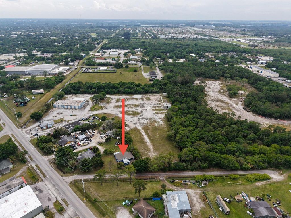 Photo of 4175 Avenue I Avenue, Fort Pierce, FL (MLS # R11093860)