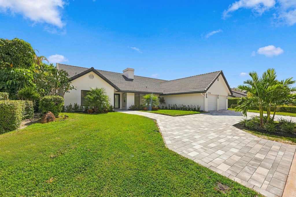 Photo of 10941 BOCA WOODS Lane, Boca Raton, FL 33428 (MLS # B26081830)