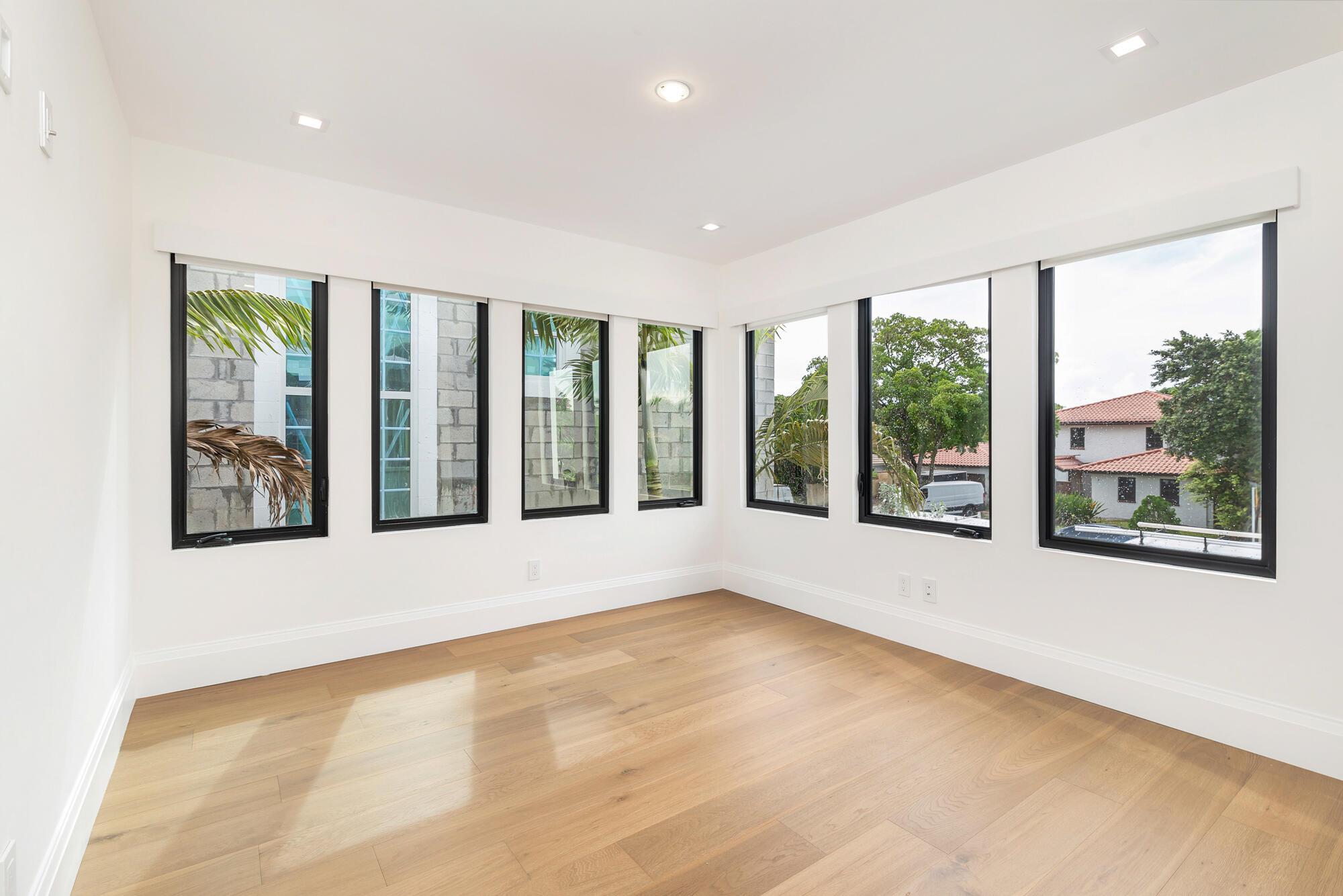 SOUTHLAND PARK - Residential