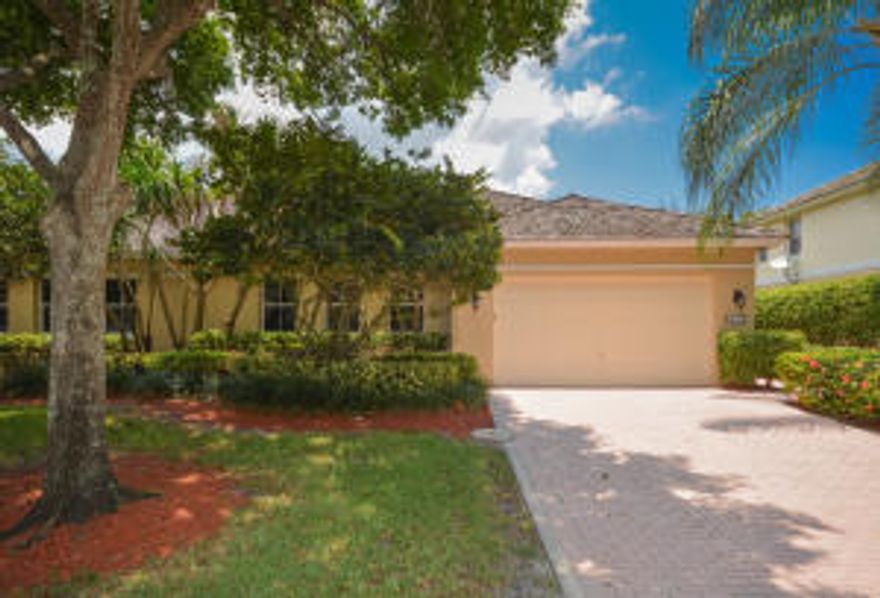 Light & Bright one story 3 bedroom, 2 bath villa near community pool and park. Updated kitchen with wood cabinets, granite counters, island, and updated appliances. Updated Bathrooms. Tile floors in the main living areas. All bedrooms have California closets. Plantation shutters. AC replaced 3 years ago. Replaced Roof. Newer water heater.