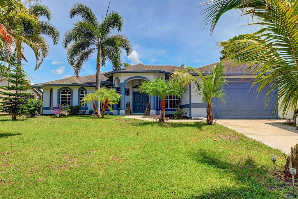 Photo of 1597 SW Nervia Avenue Ave, Port Saint Lucie, FL 34953 (MLS # R10812489)