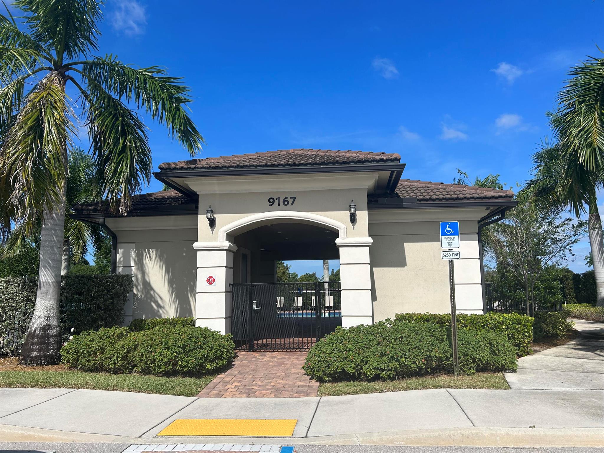 Boca Flores Condo - Residential