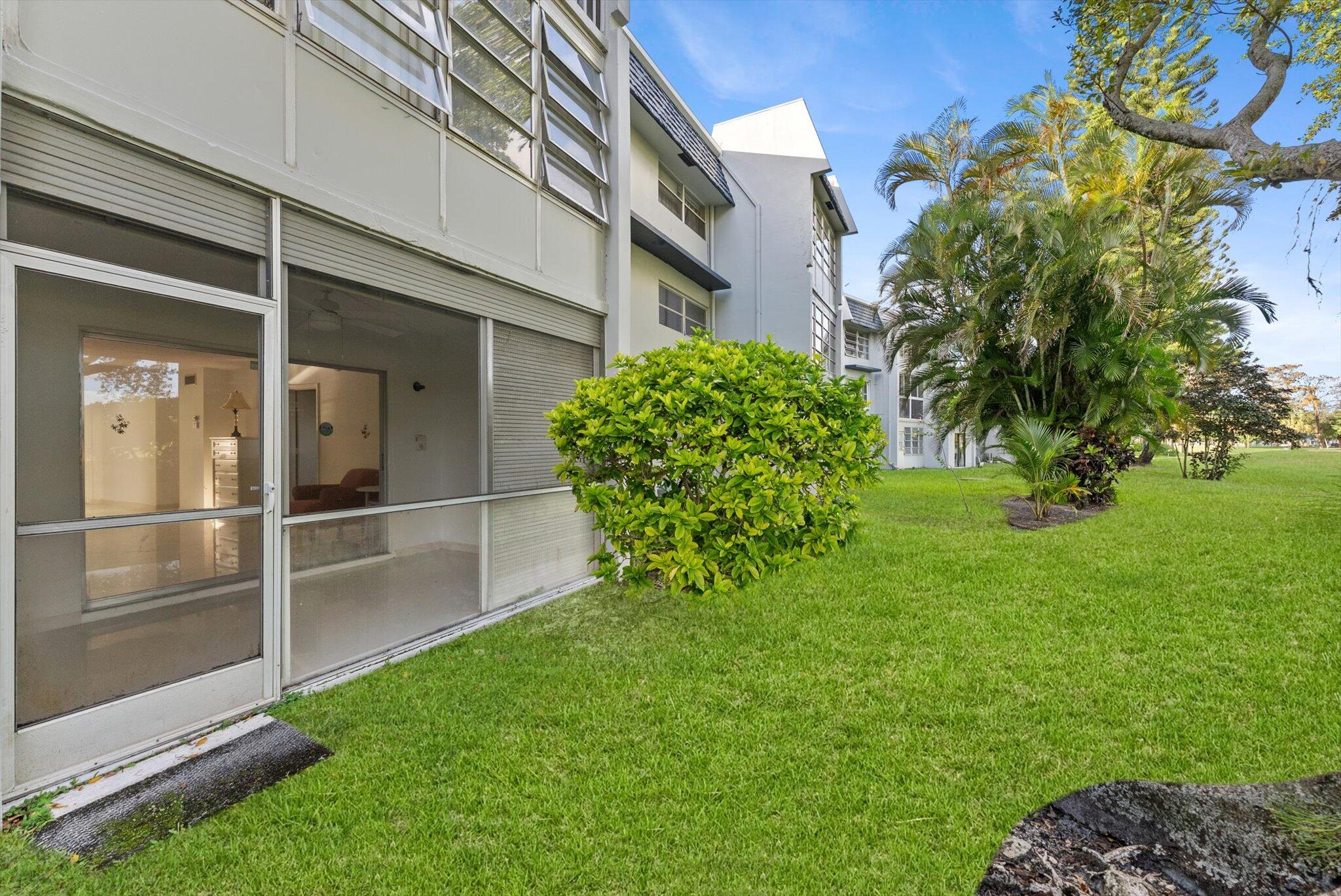 ORIOLE GOLF & TENNIS CLUB CONDO - Residential