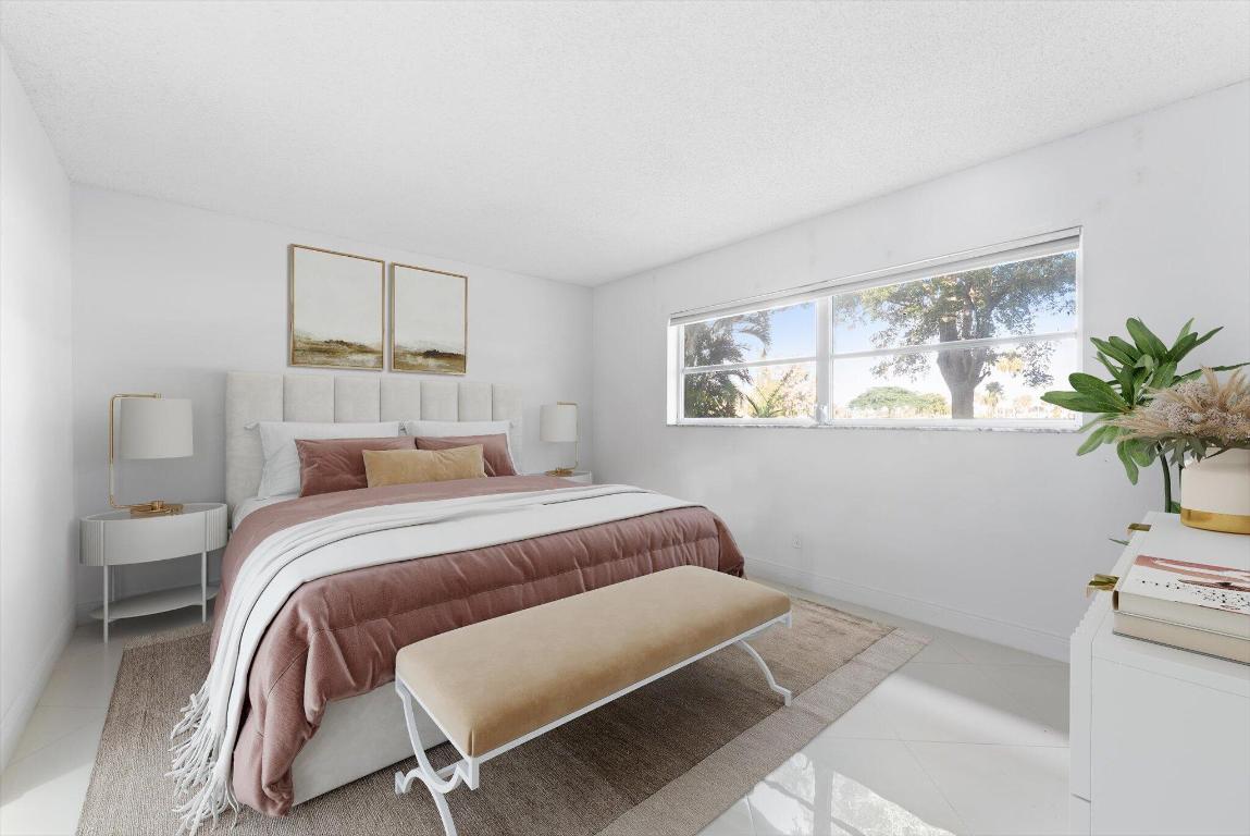 ORIOLE GOLF & TENNIS CLUB CONDO - Residential