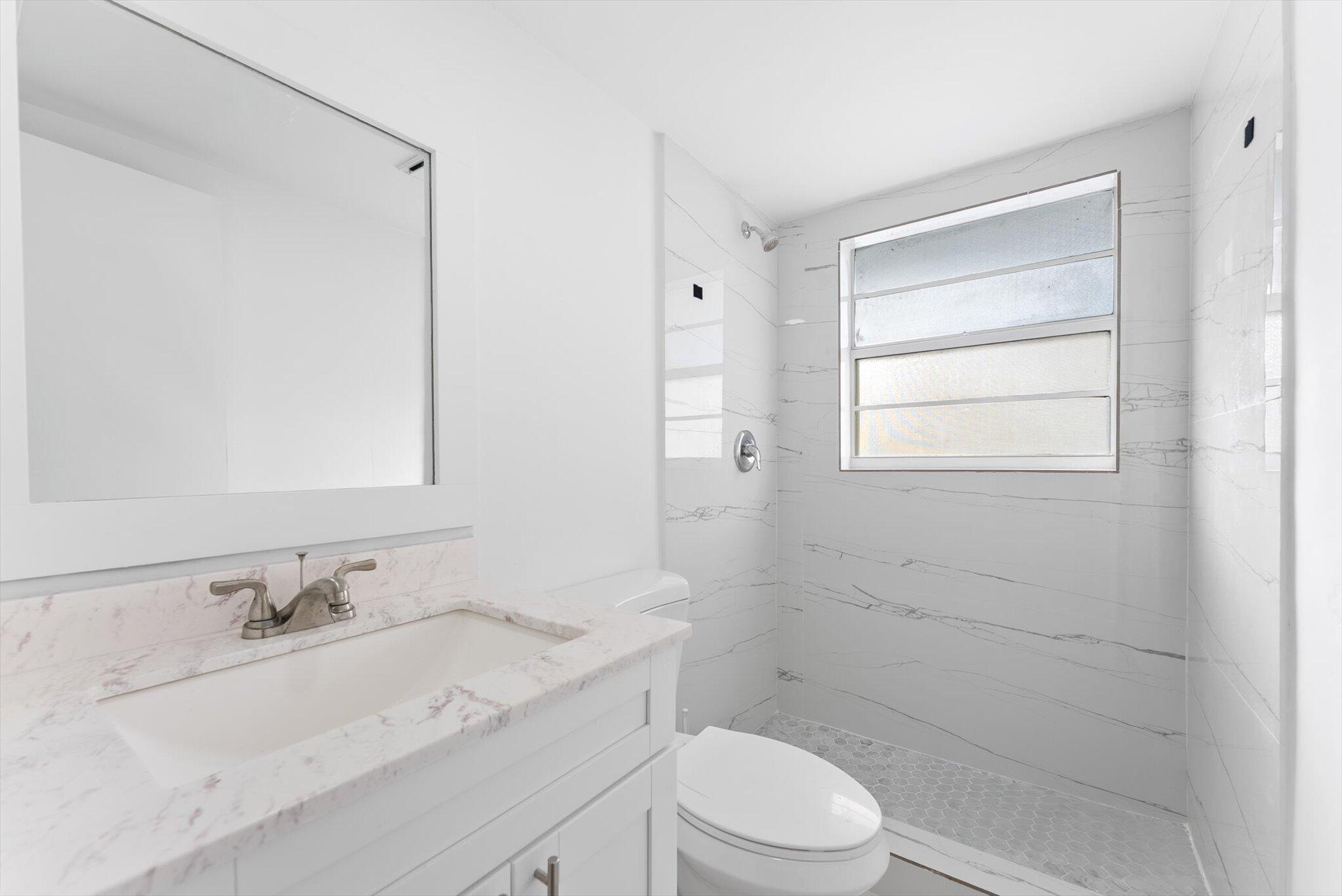 ORIOLE GOLF & TENNIS CLUB - Residential