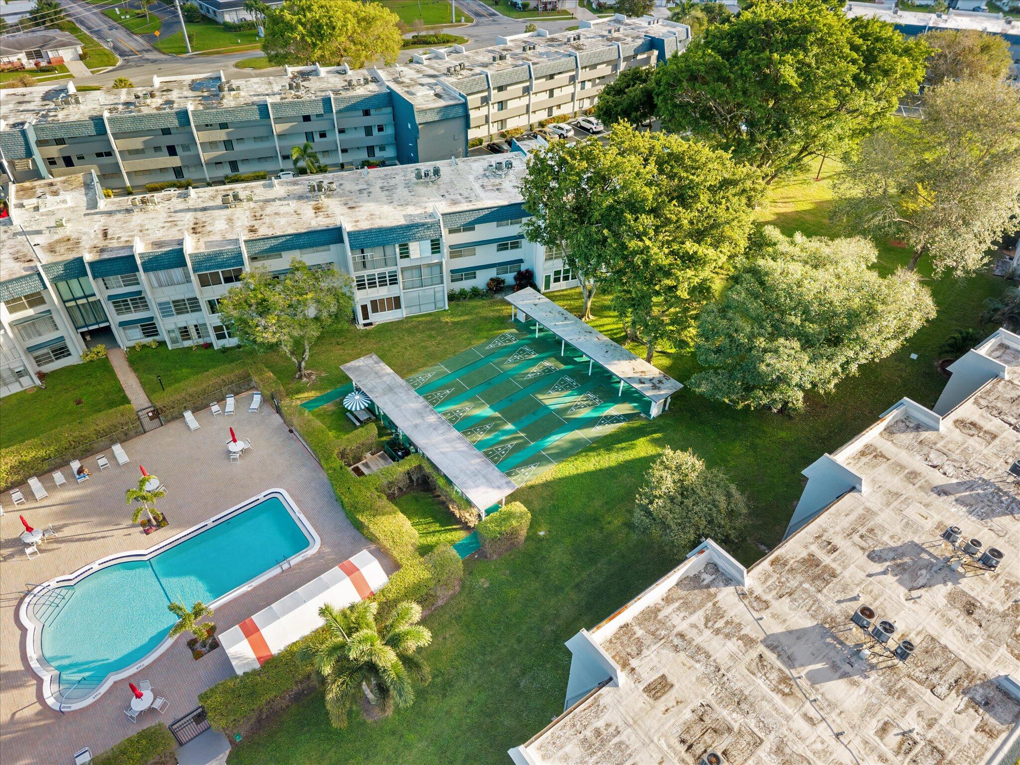 ORIOLE GOLF & TENNIS CLUB CONDO - Residential