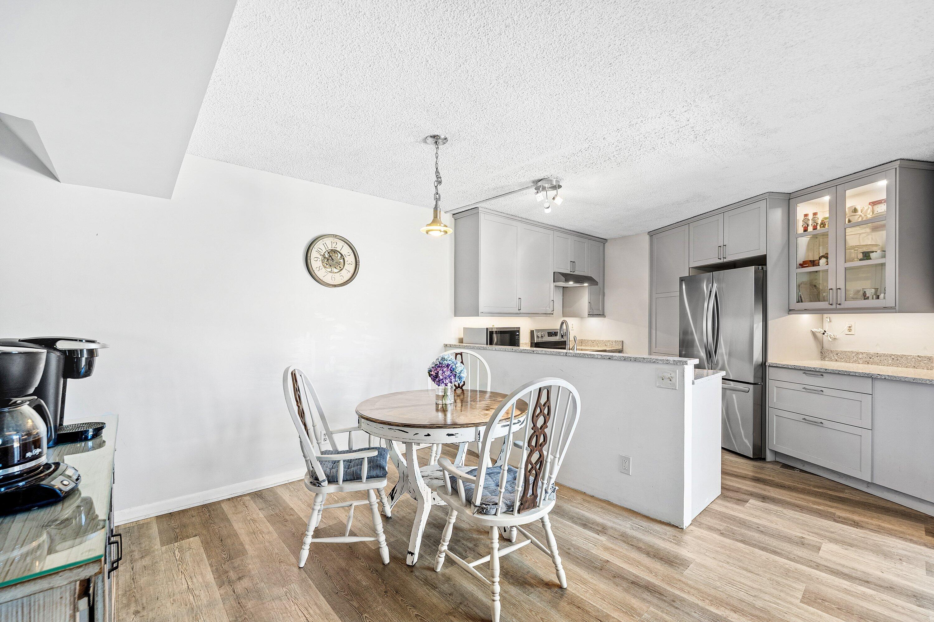 SOMERSET - Residential