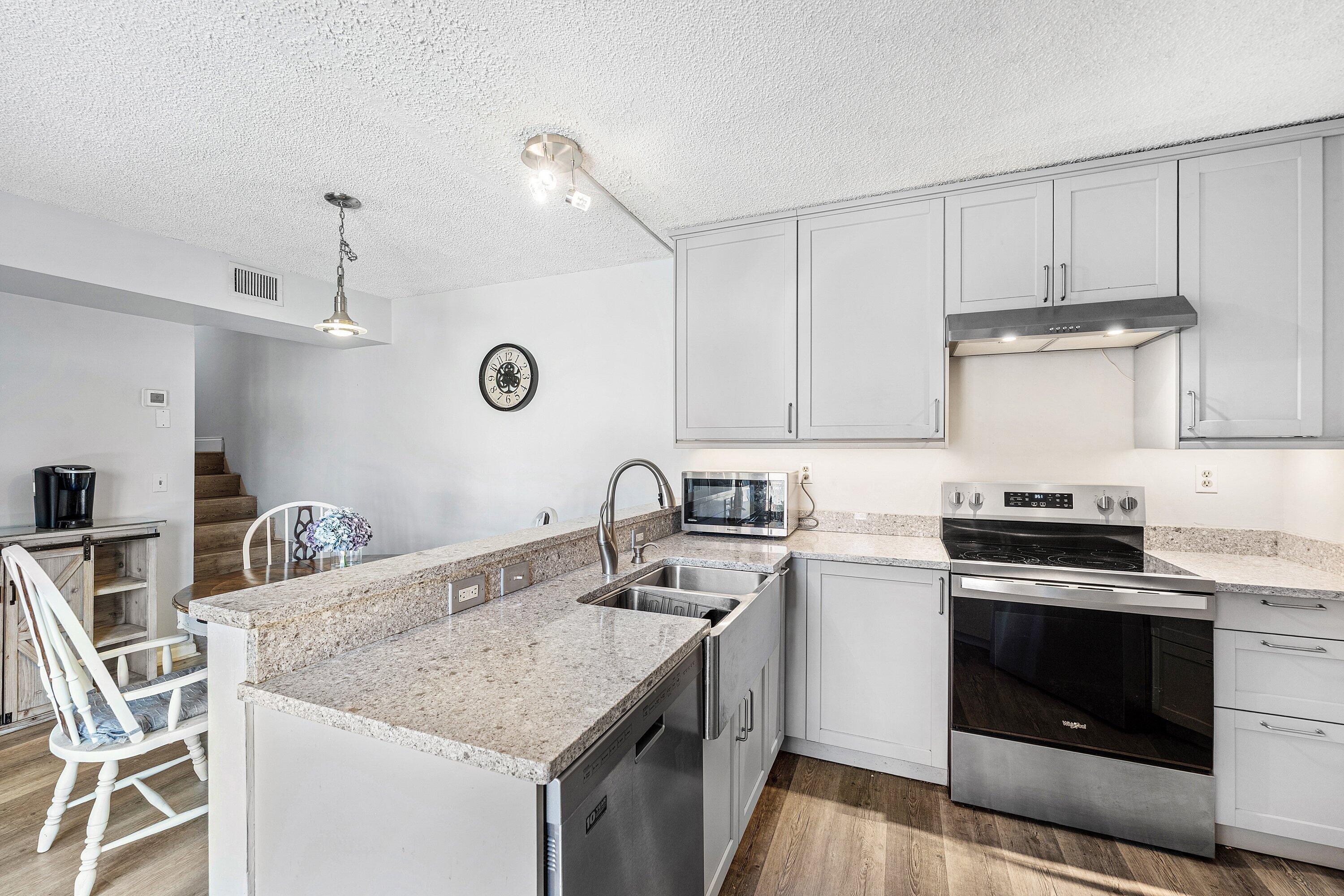 SOMERSET - Residential