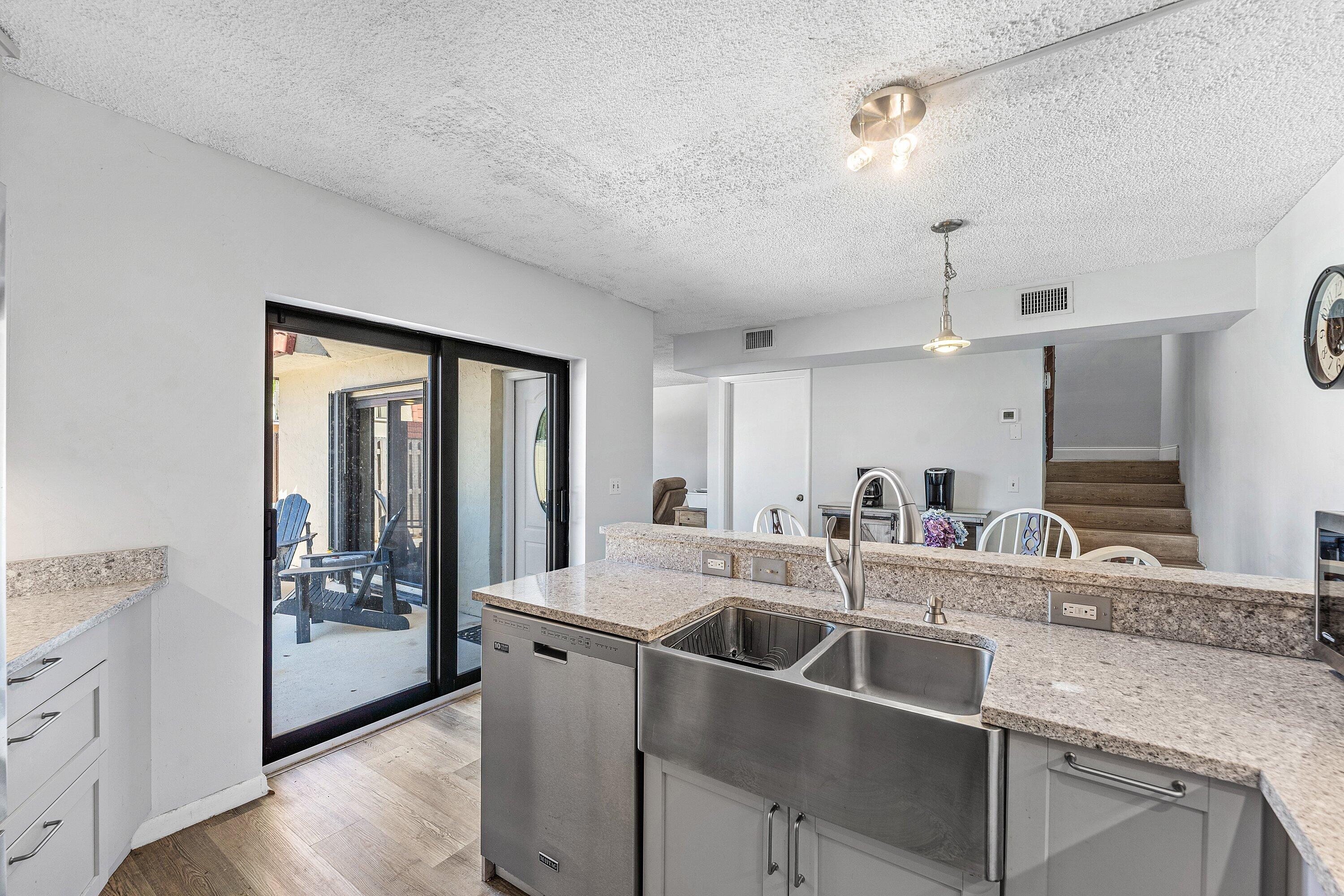 SOMERSET - Residential