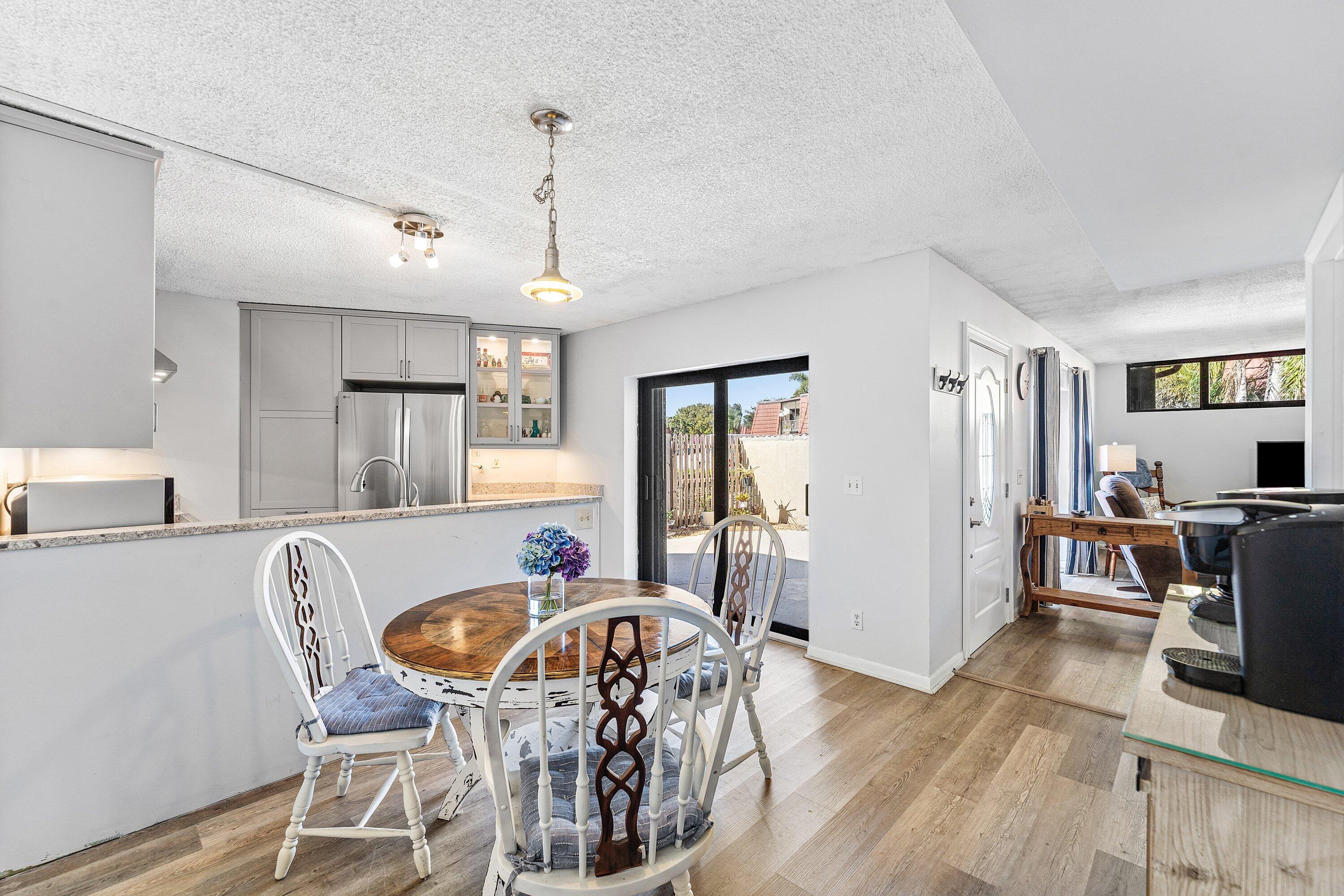 SOMERSET - Residential