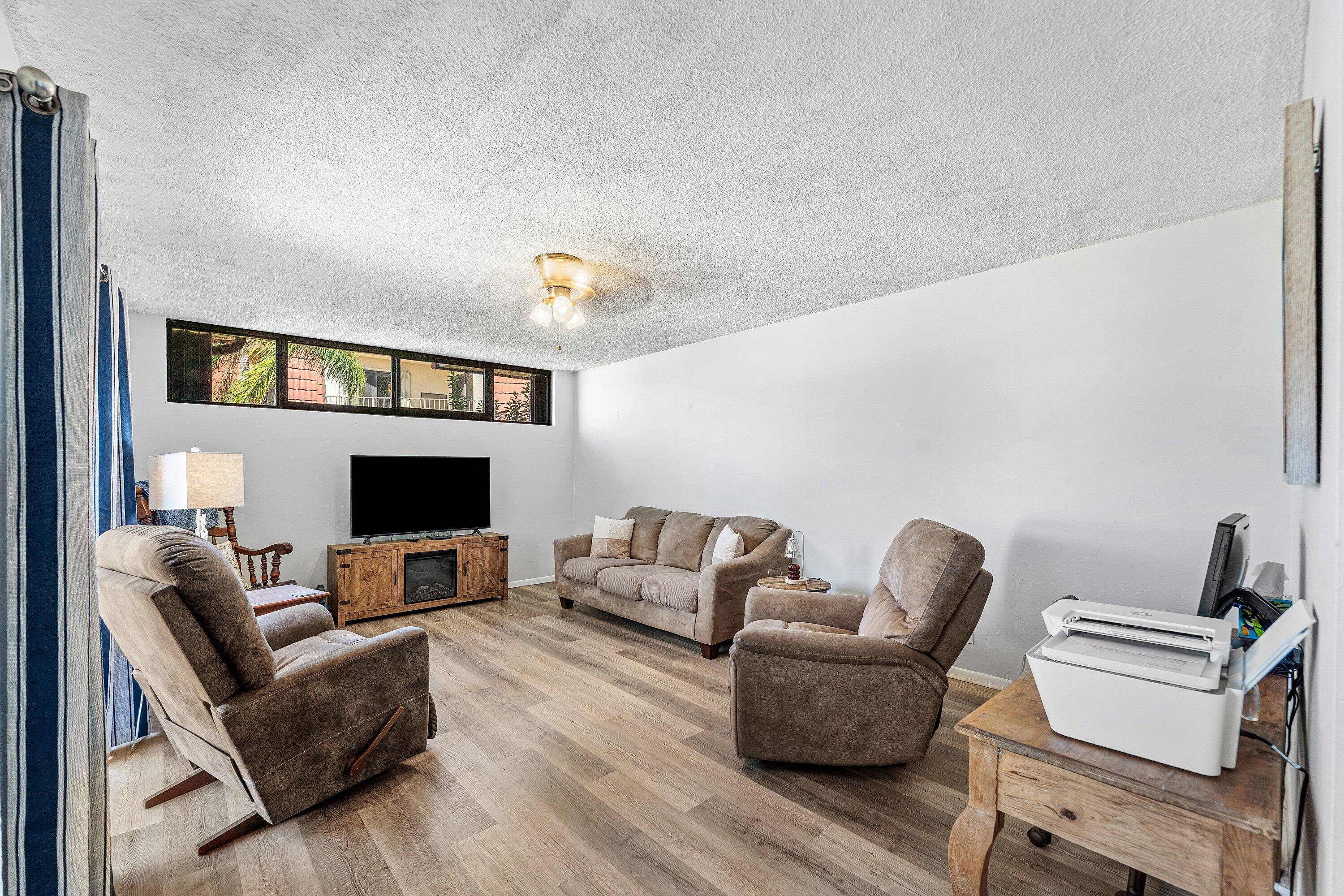 SOMERSET - Residential