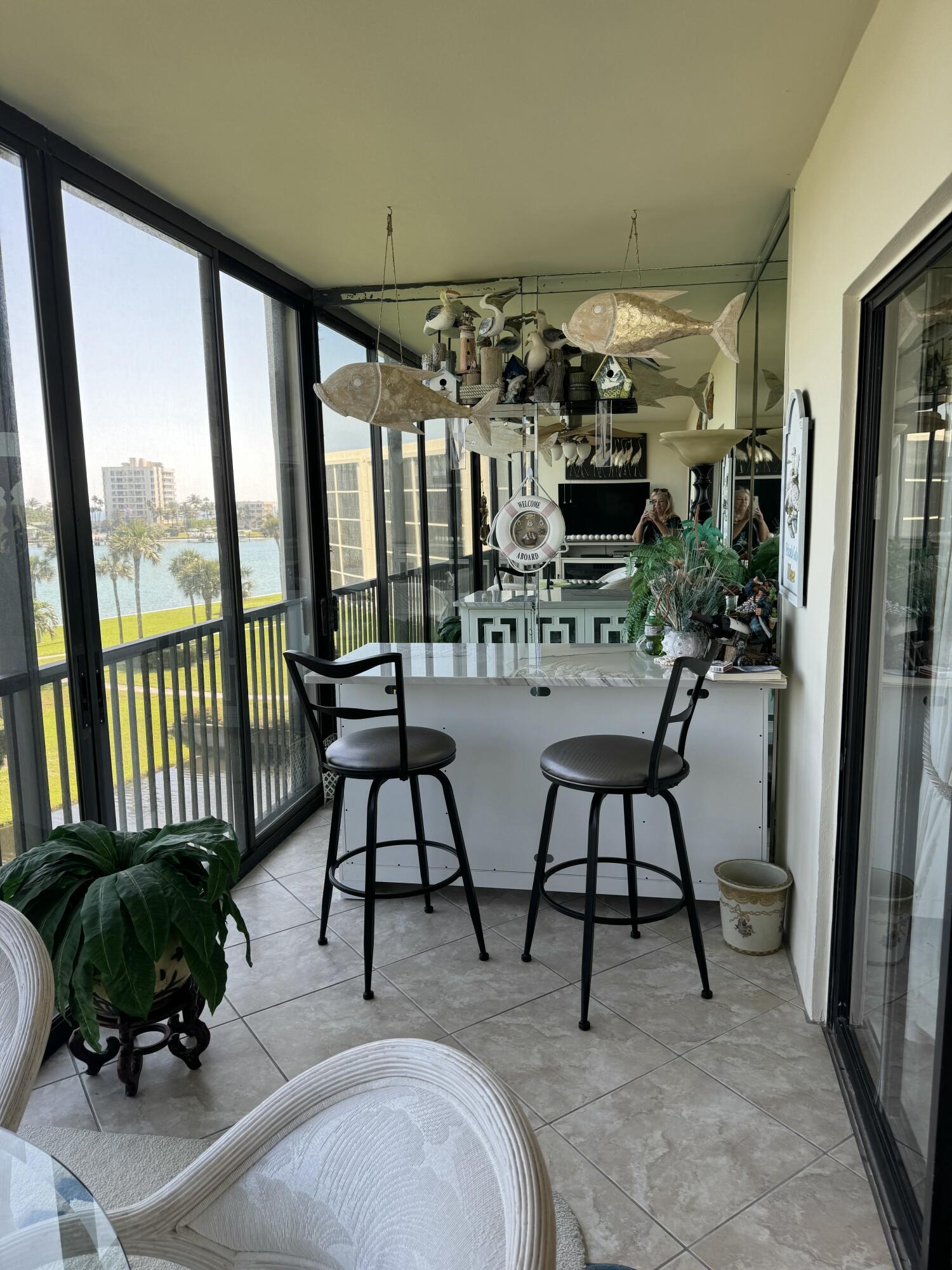 BROADVIEW CONDO - Residential Lease