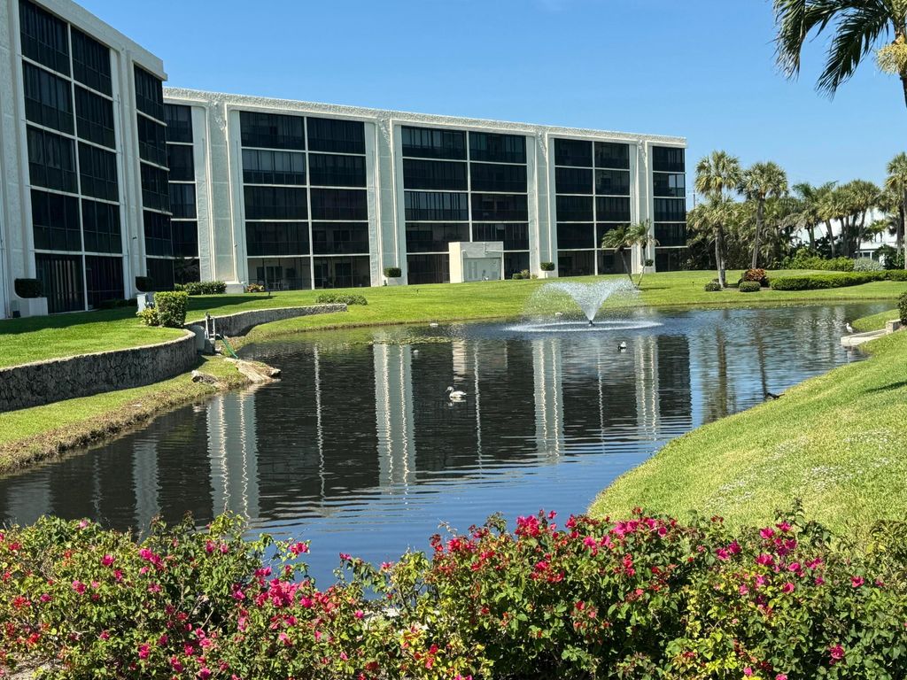 Photo of 200 Intracoastal Place #404, Jupiter, FL 33469 (MLS # B26026414)
