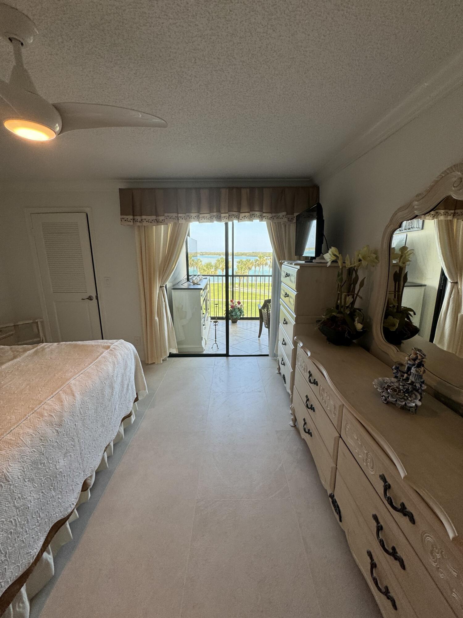 BROADVIEW CONDO - Residential Lease
