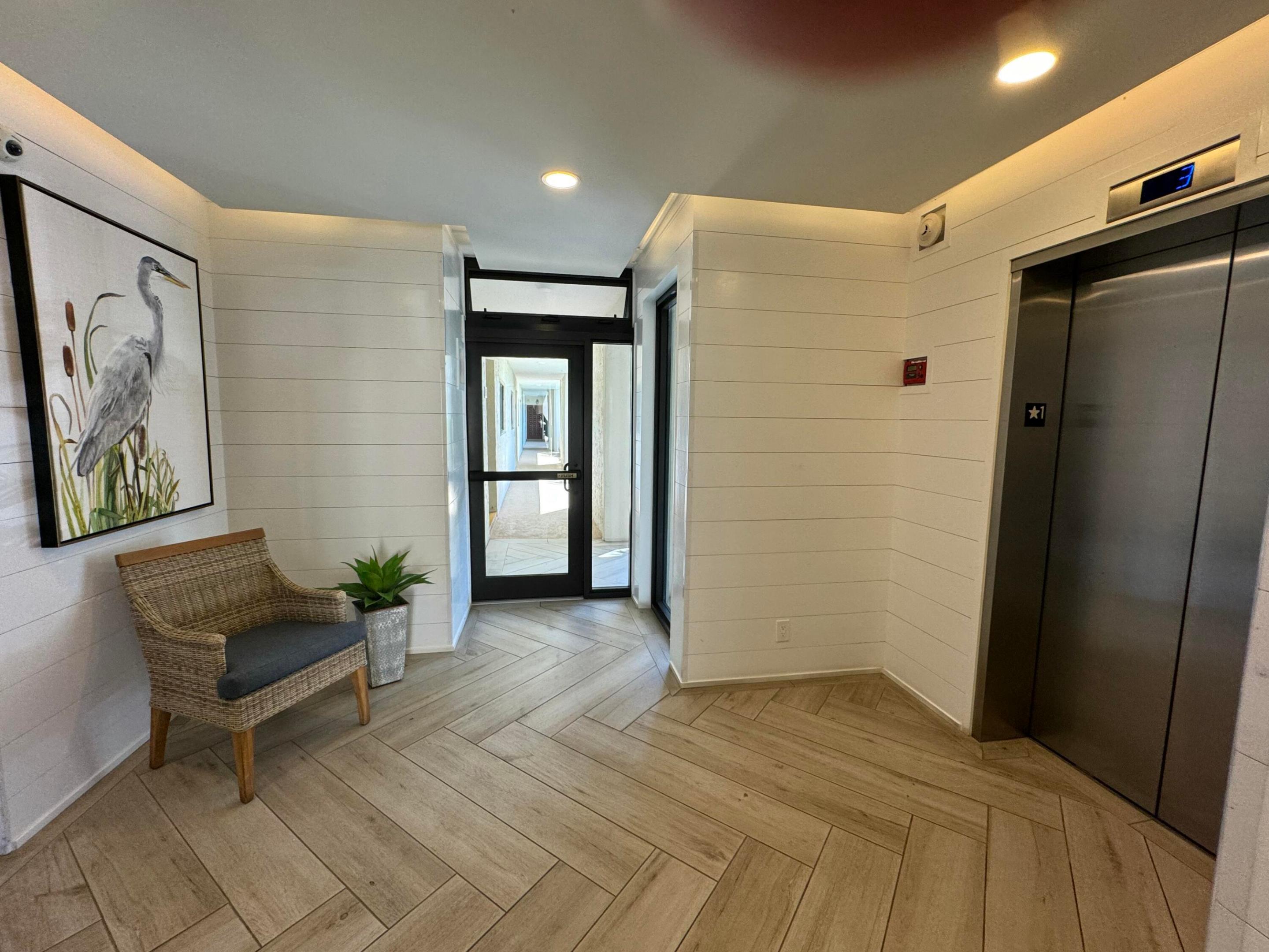 BROADVIEW CONDO - Residential Lease