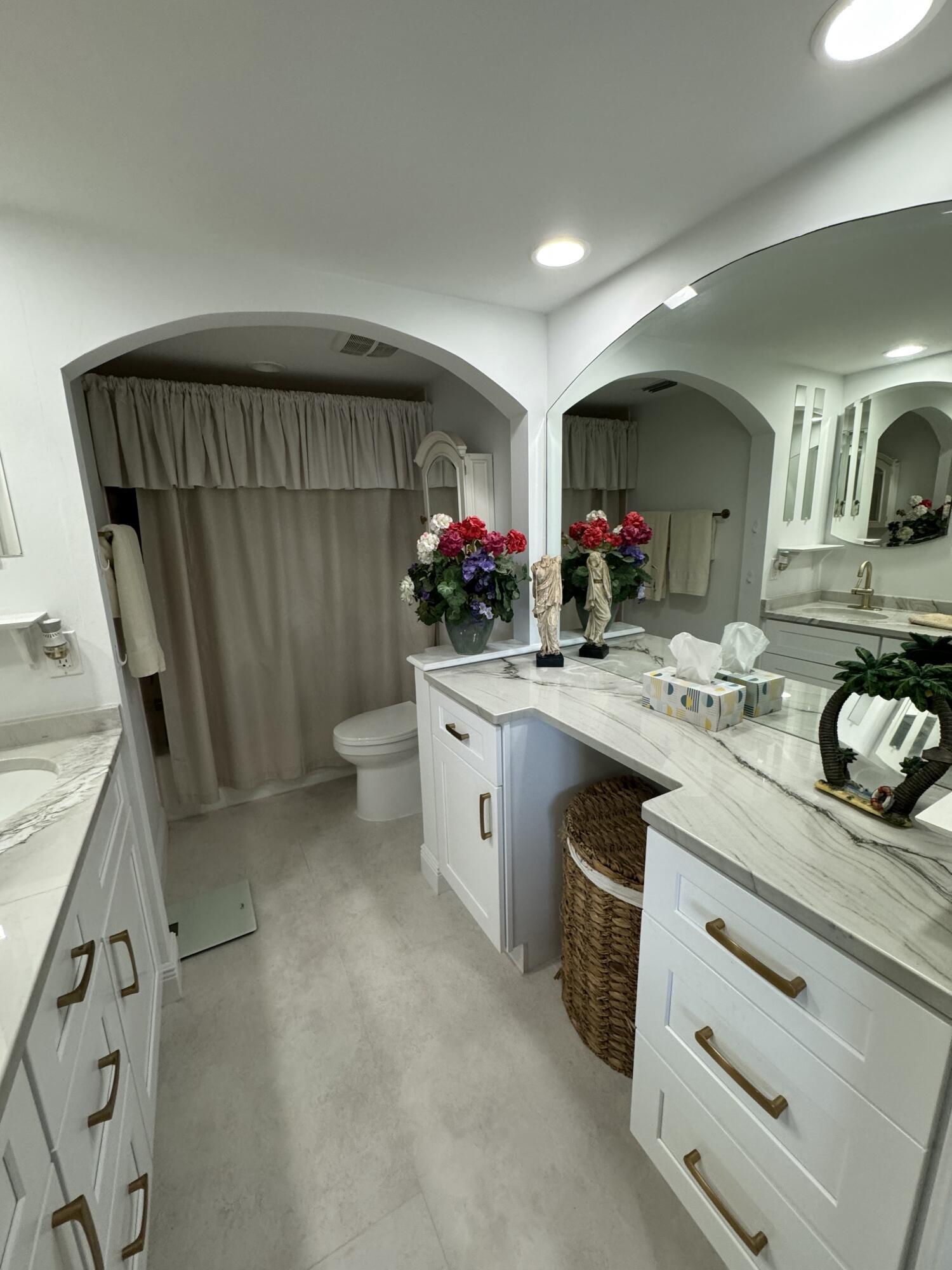 BROADVIEW CONDO - Residential Lease