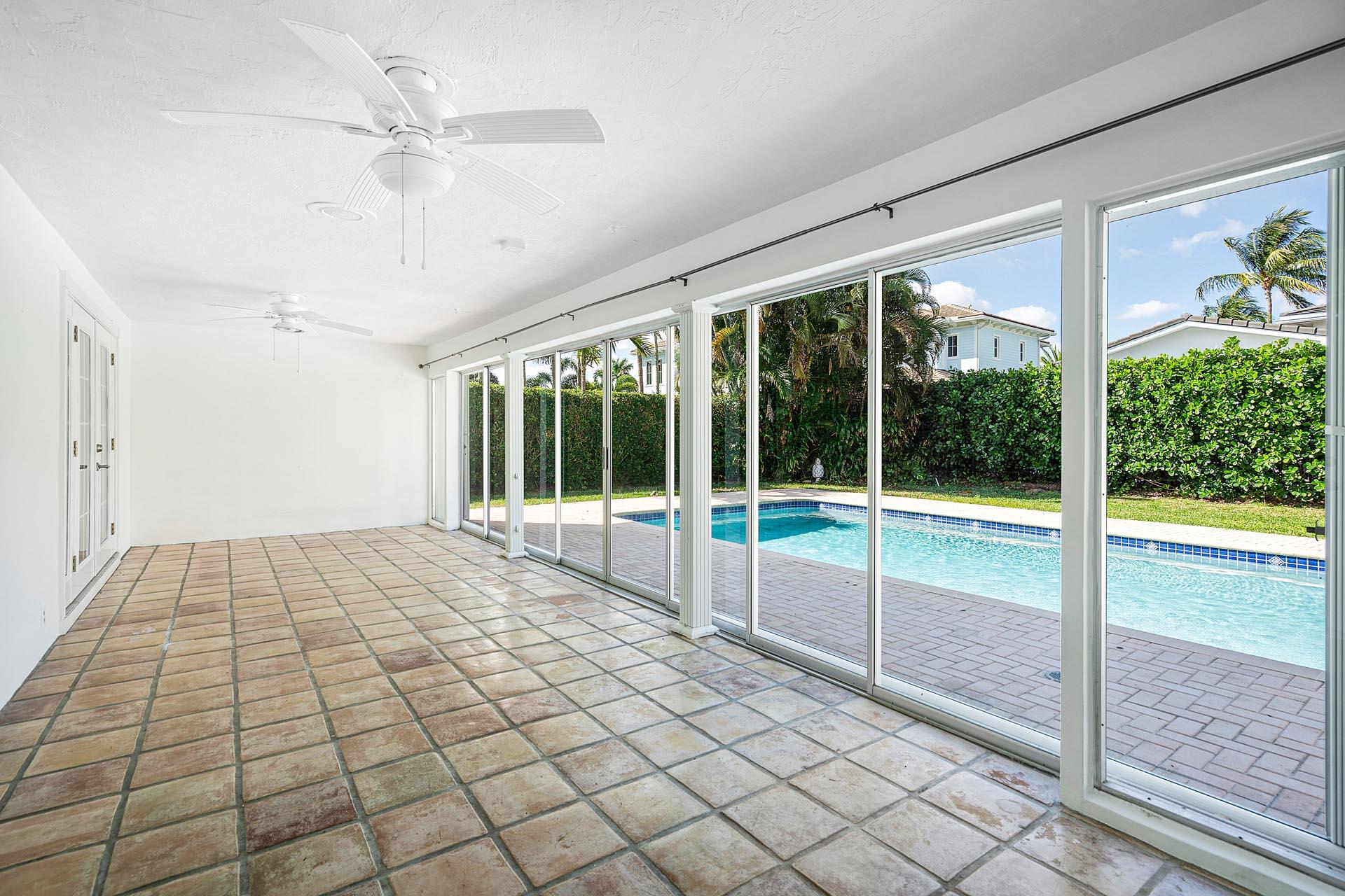 ROYAL PALM YACHT & COUNTR - Residential