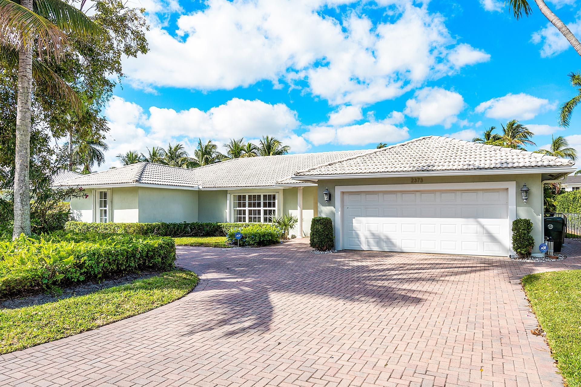 ROYAL PALM YACHT & COUNTR - Residential