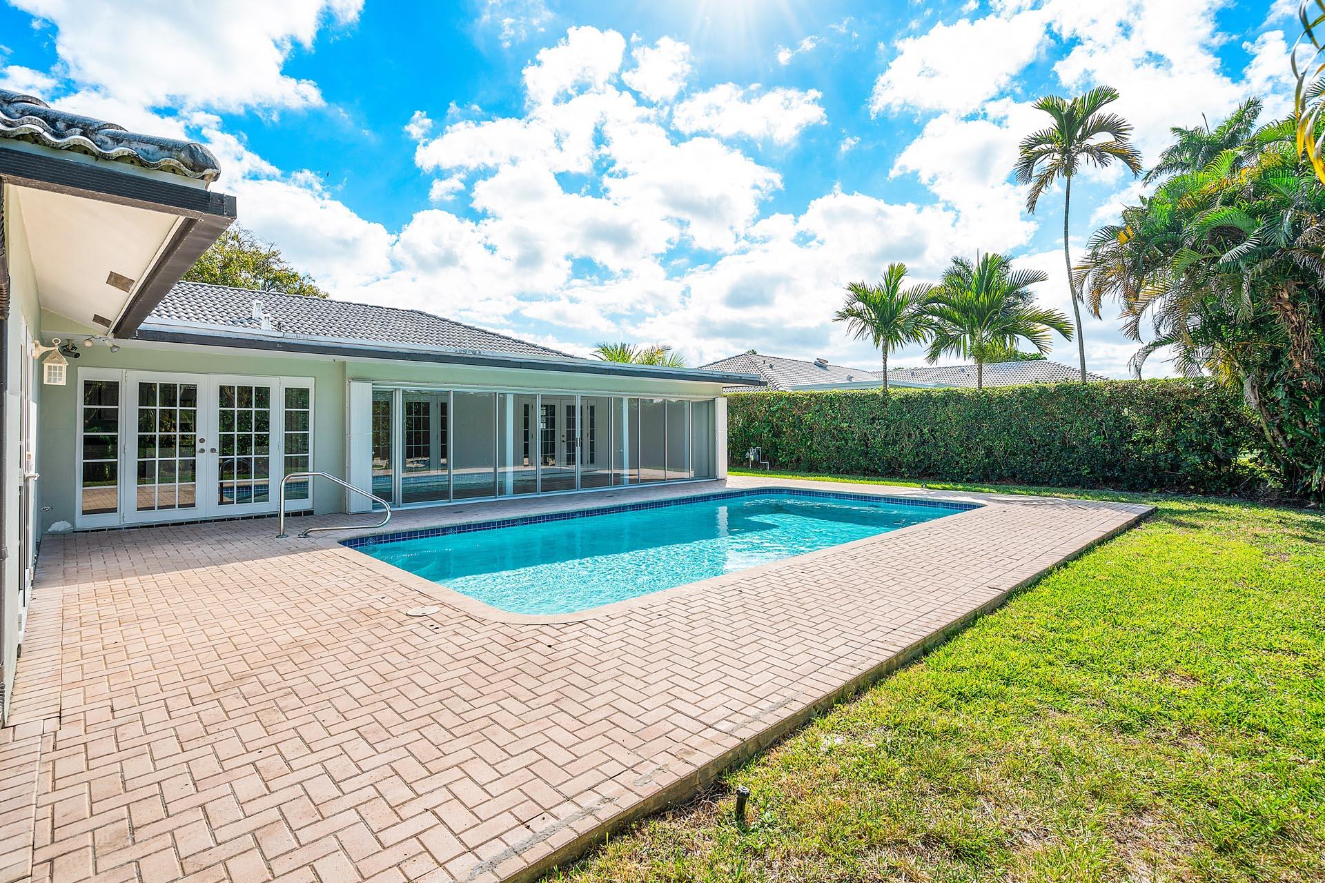 ROYAL PALM YACHT & COUNTR - Residential