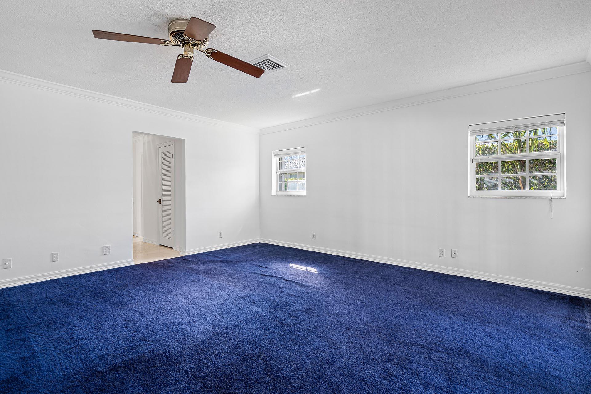 ROYAL PALM YACHT & COUNTR - Residential