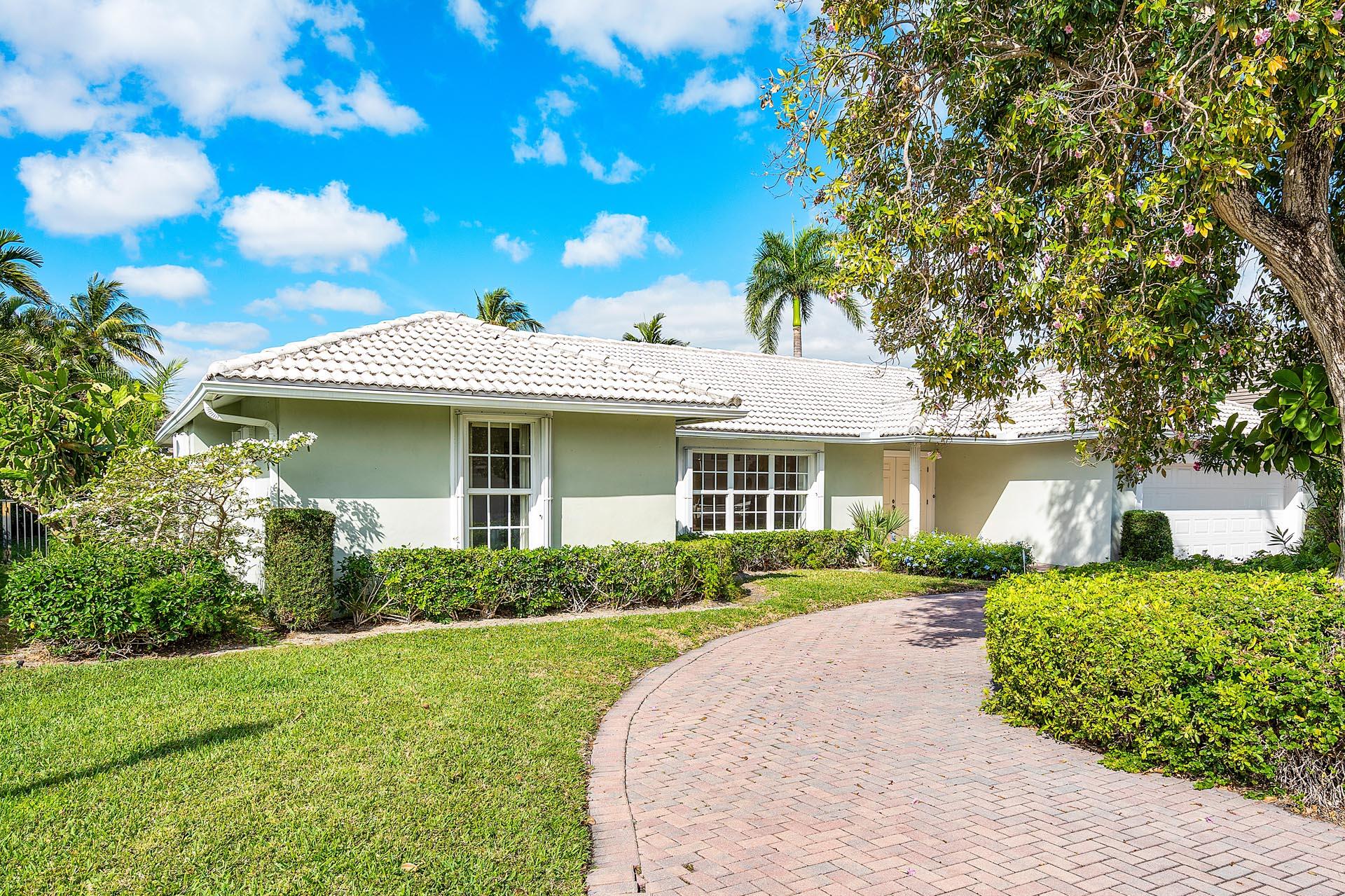 ROYAL PALM YACHT & COUNTR - Residential