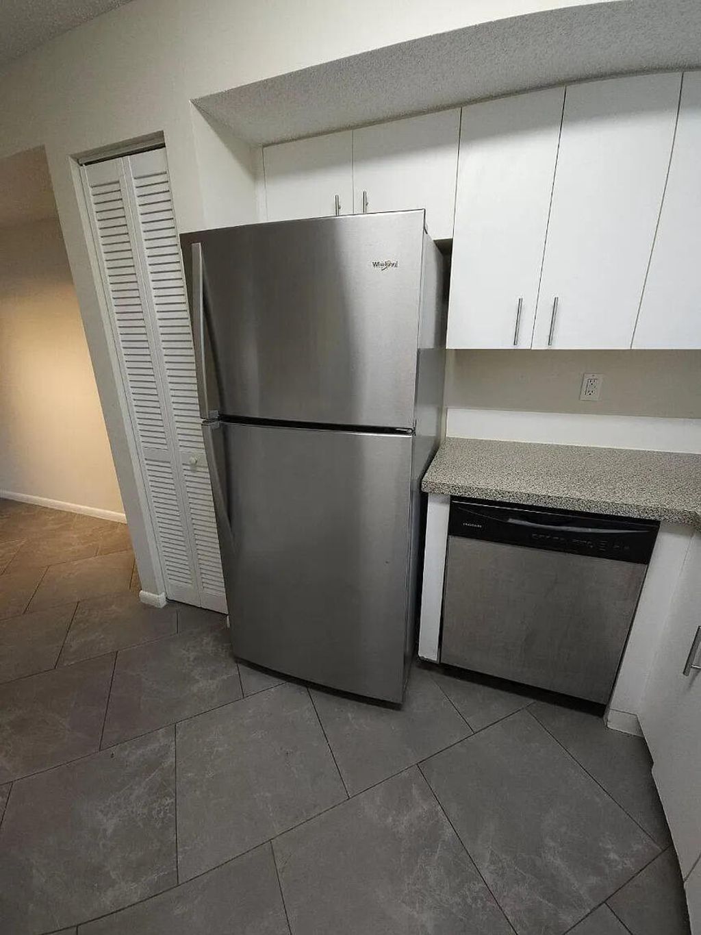 Photo of 751 N Pine Island Road, Plantation, FL 33324 (MLS # B26000318)