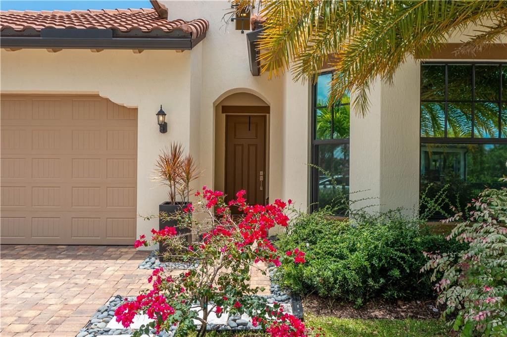 Photo of 8585 E Baypoint Cir Cir, Parkland, FL 33076 (MLS # F10334850)