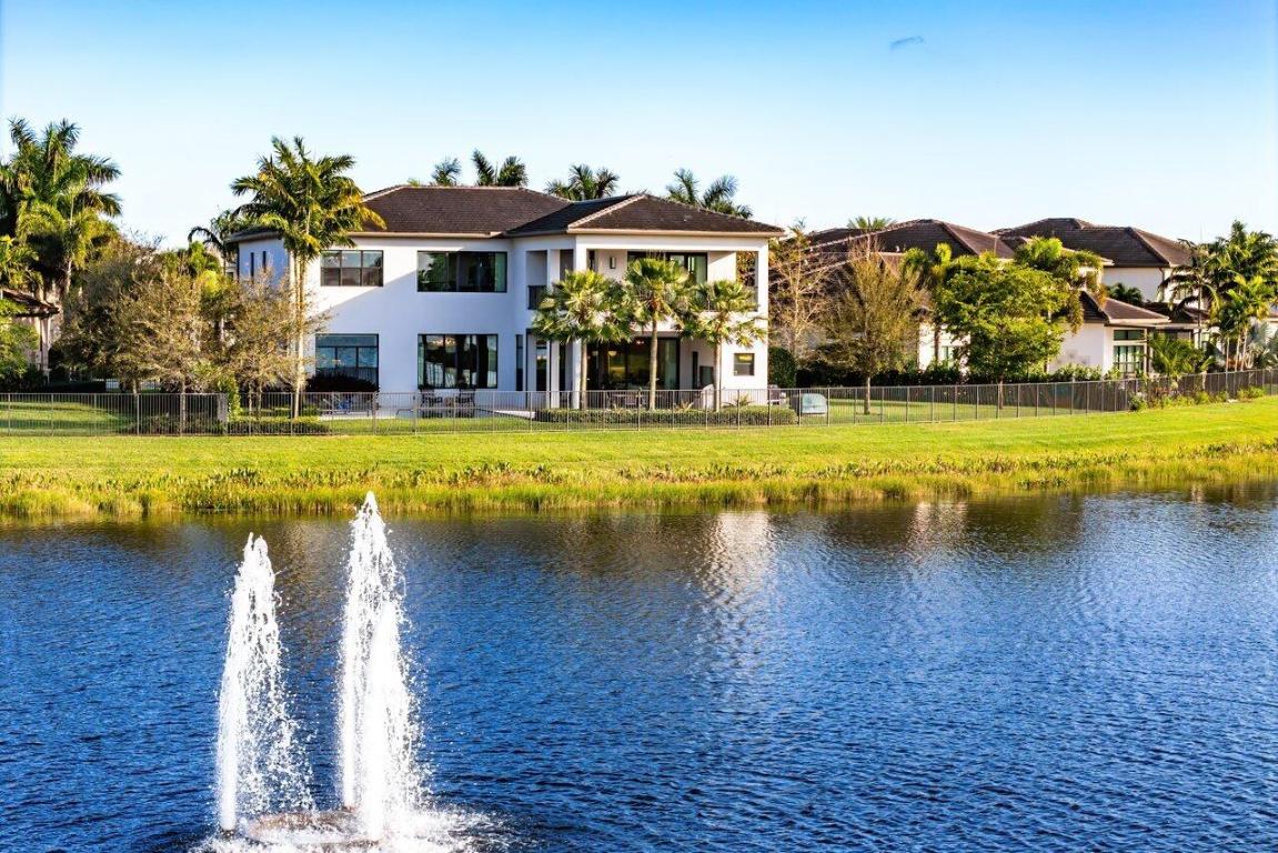 BOCA BRIDGES - Residential