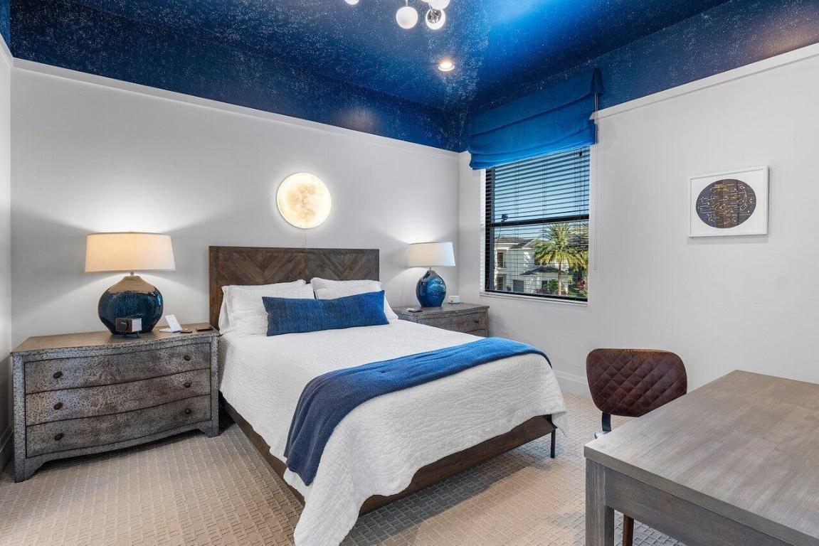 BOCA BRIDGES - Residential