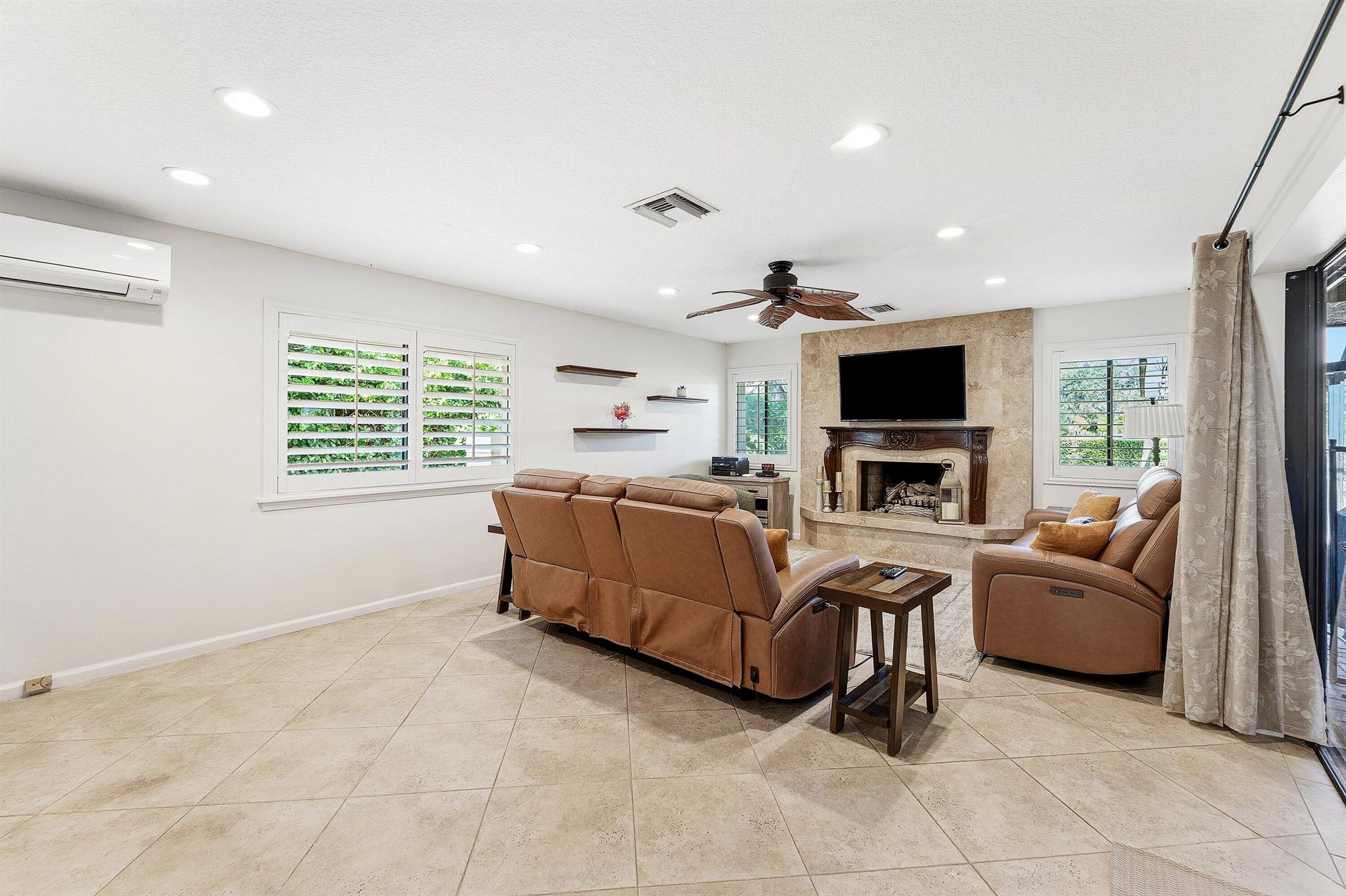 PGA RESORT COMMUNITY PL N - Residential