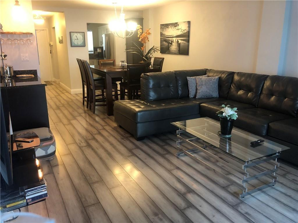 1161 Hillsboro Mile 305