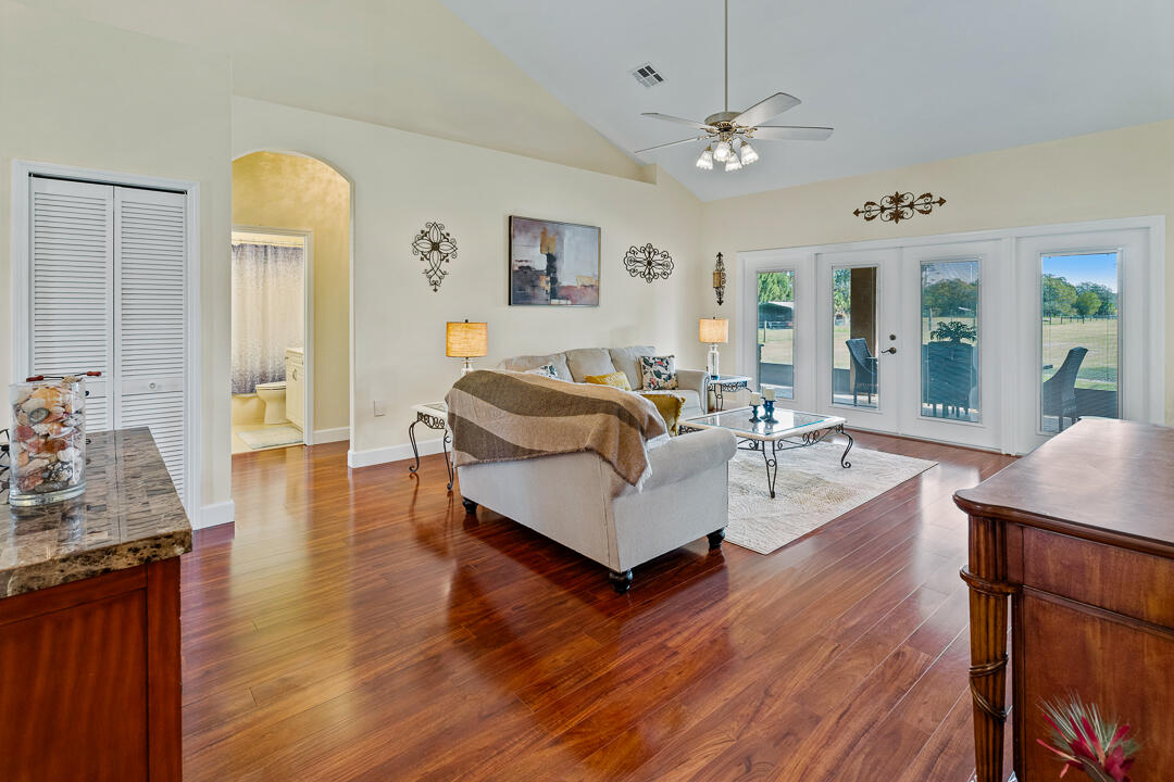 GENTILE LAND - Residential