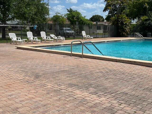 WESTWOOD COMMUNITY 4 - Residential