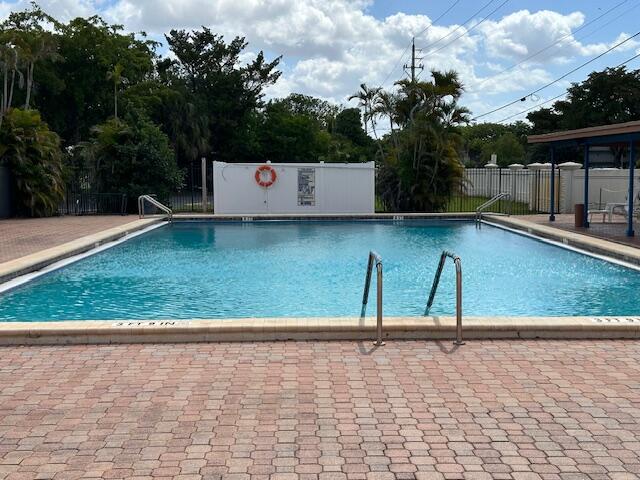 WESTWOOD COMMUNITY 4 - Residential