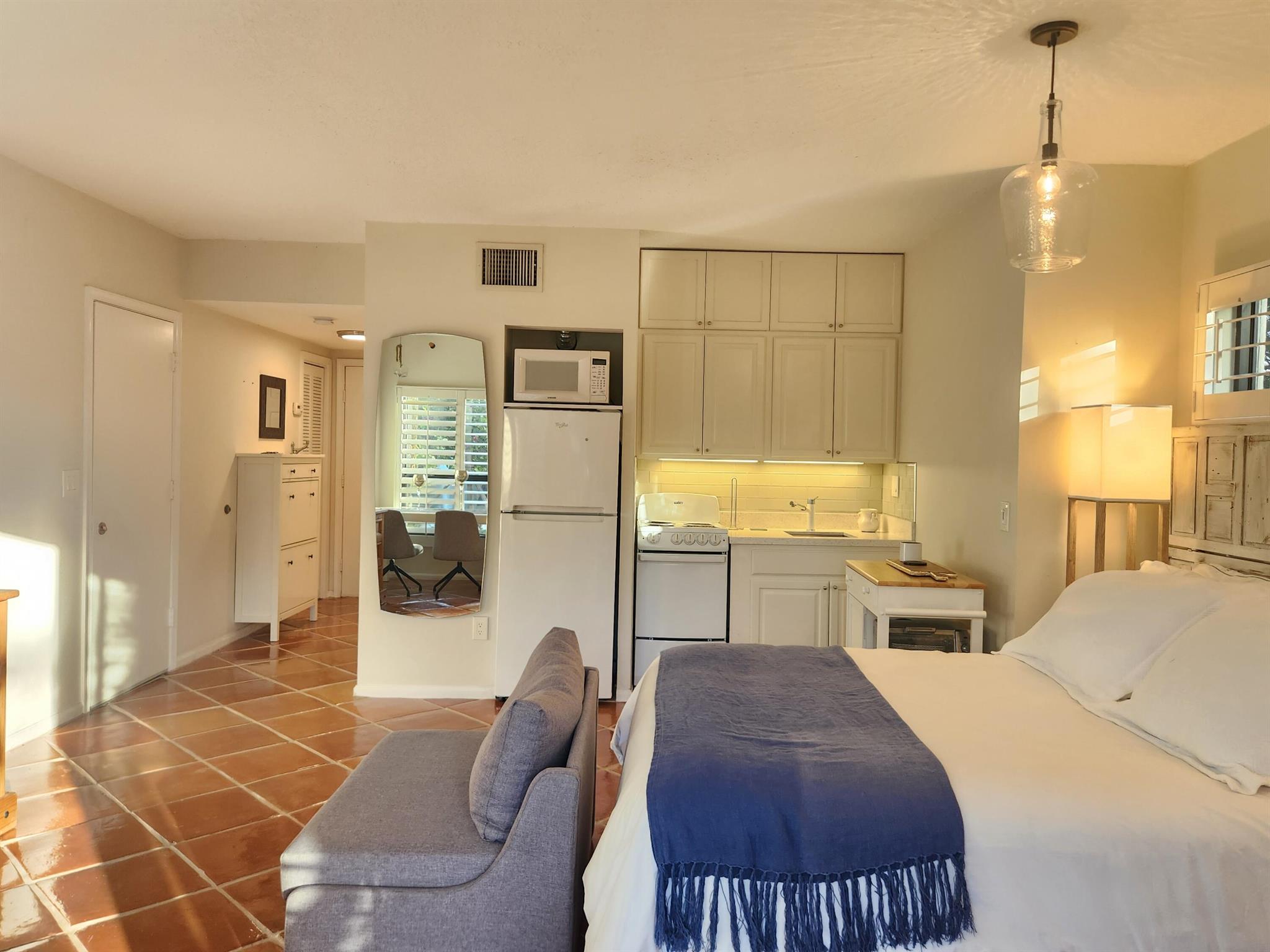 TENNIS LODGES NO 1 COND D - Residential