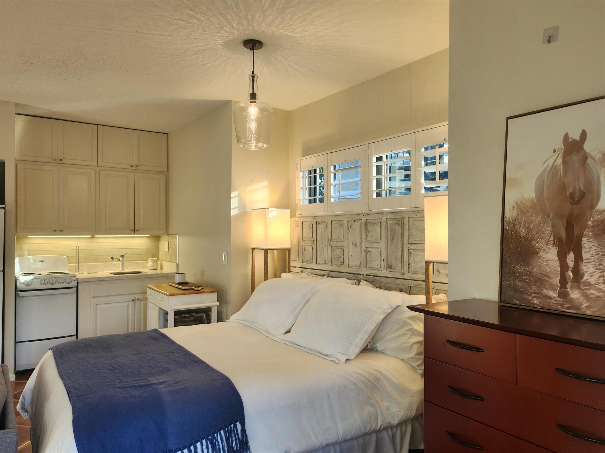 TENNIS LODGES NO 1 COND D - Residential