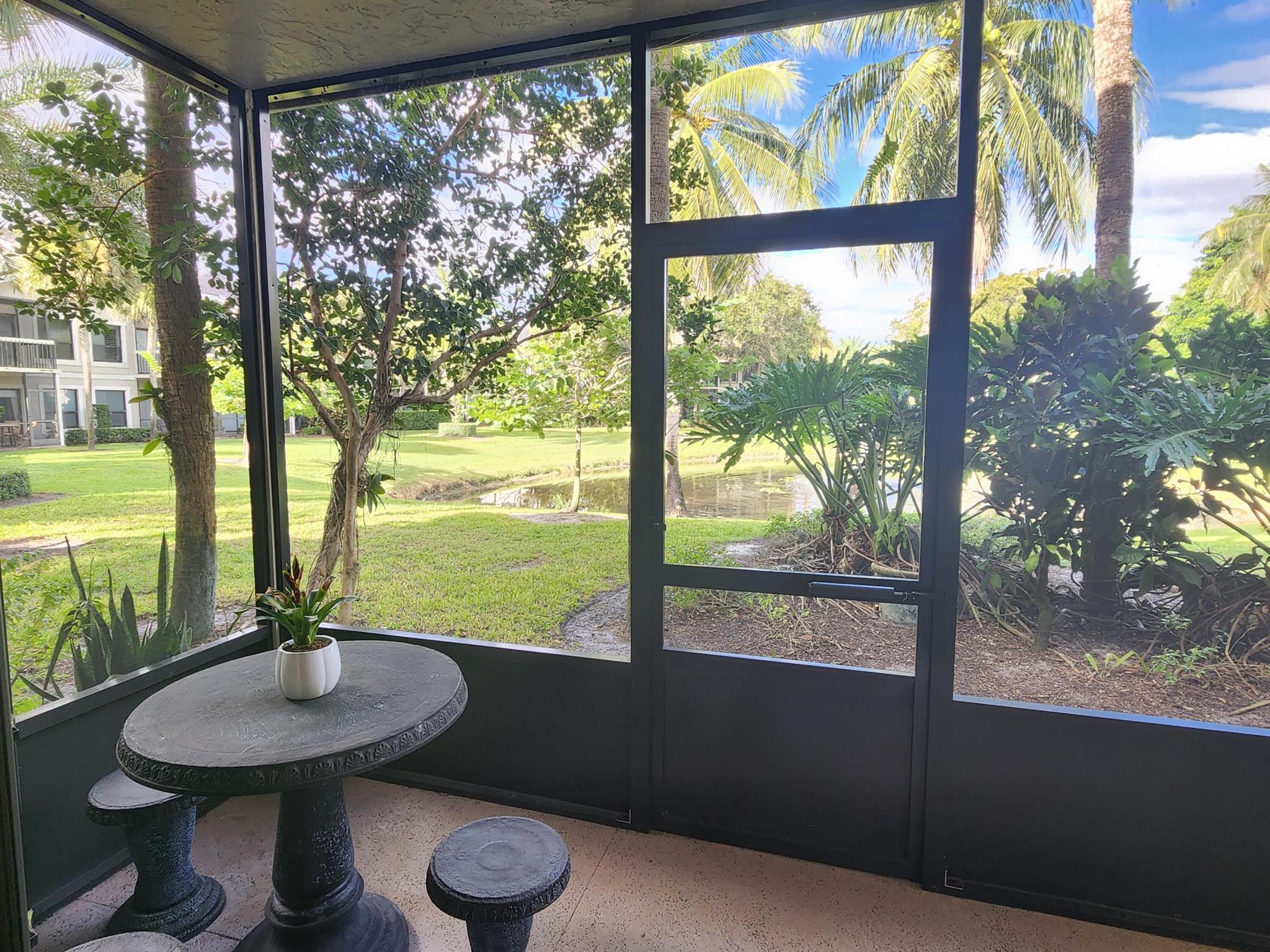 TENNIS LODGES NO 1 COND D - Residential