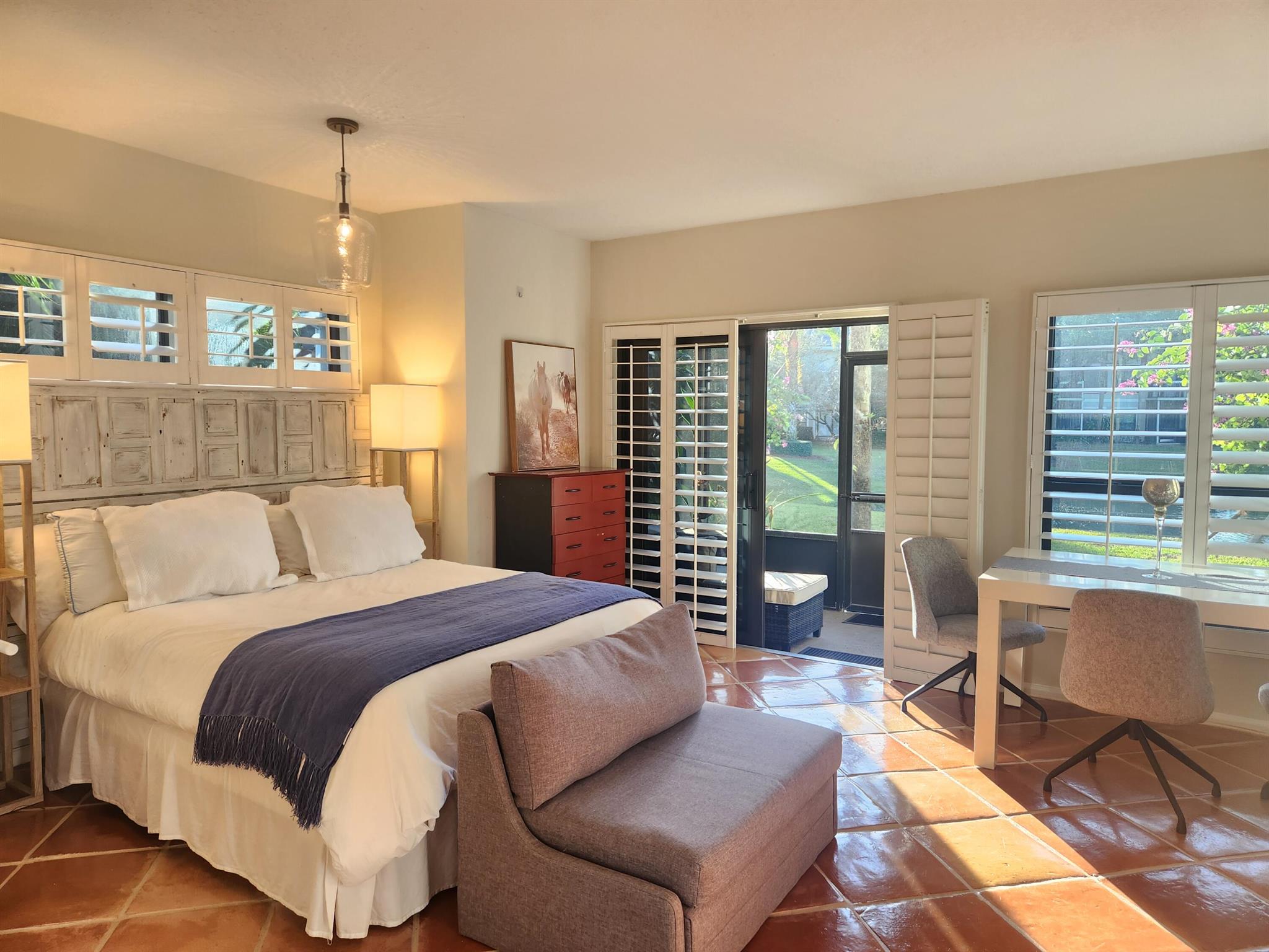 TENNIS LODGES NO 1 COND D - Residential