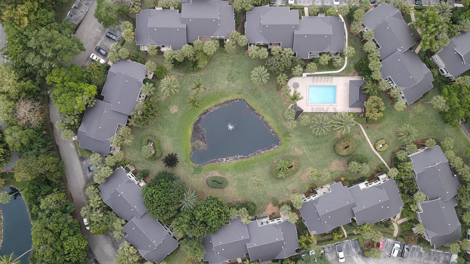 TENNIS LODGES NO 1 COND D - Residential