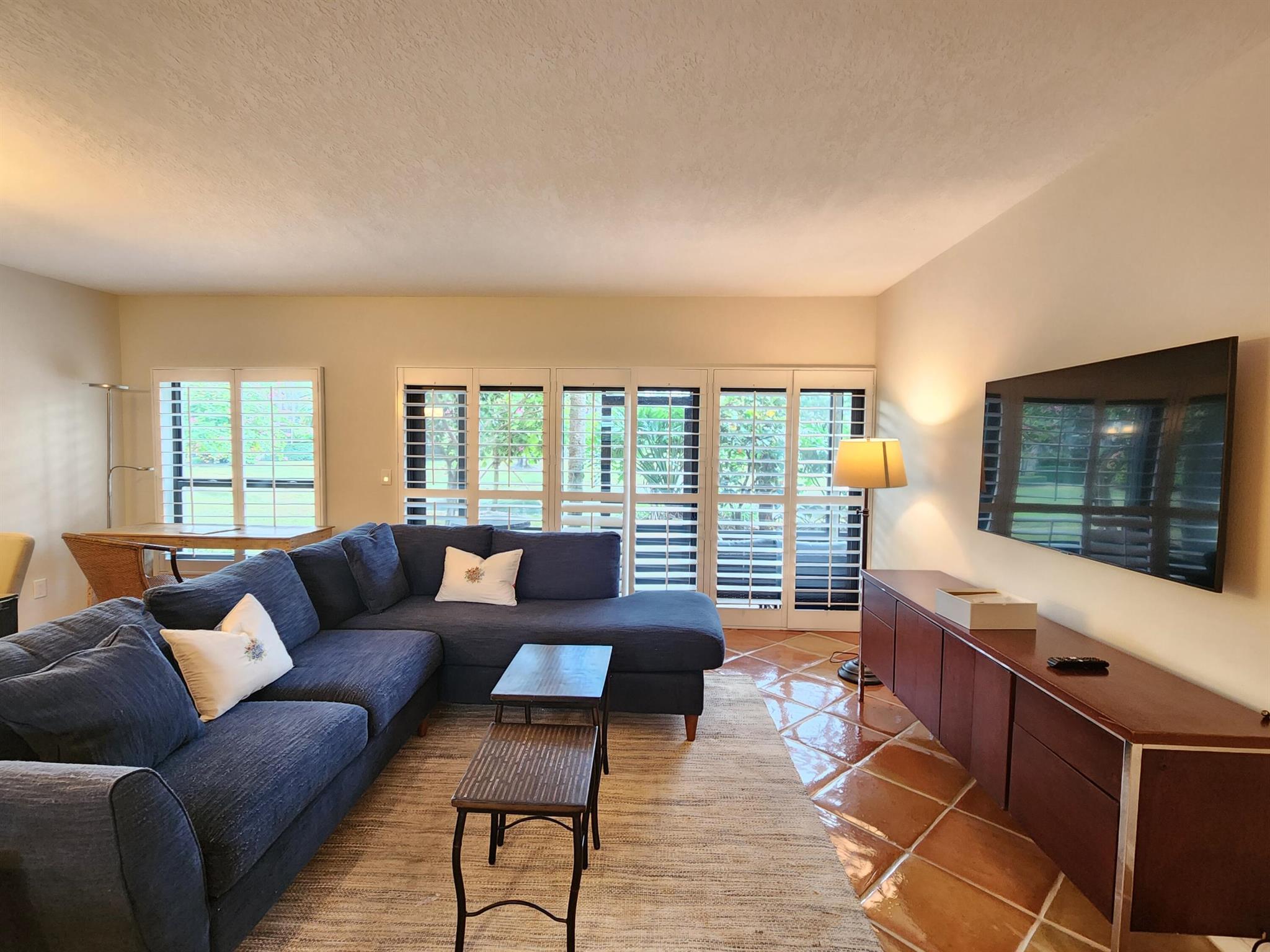 TENNIS LODGES NO 1 COND D - Residential