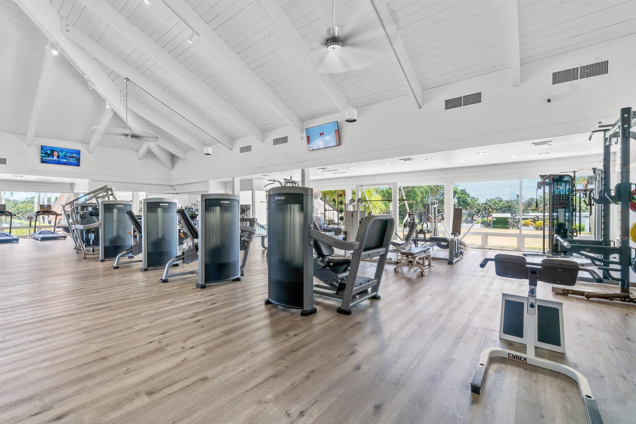TENNIS LODGES NO 1 COND D - Residential