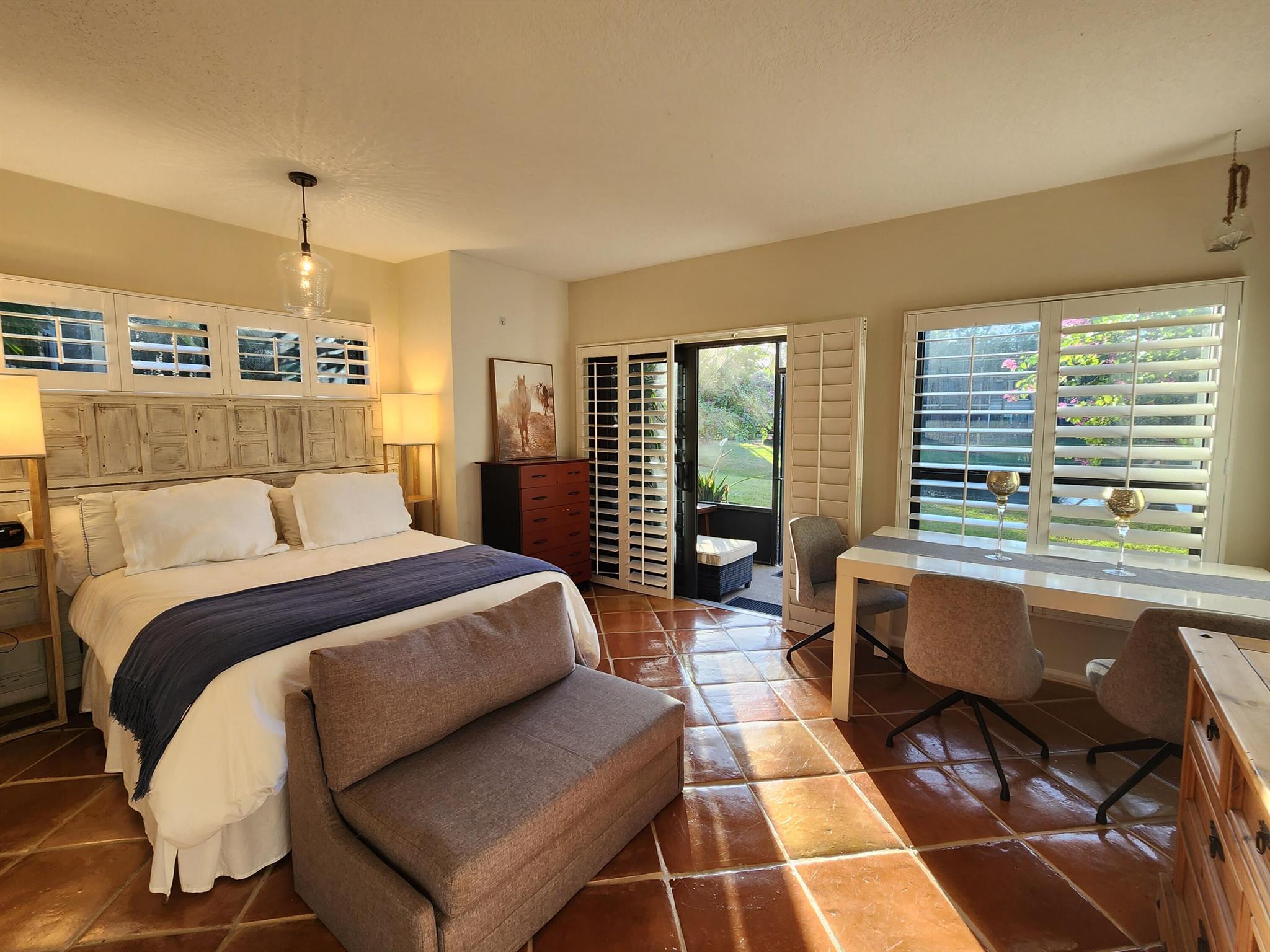 TENNIS LODGES NO 1 COND D - Residential